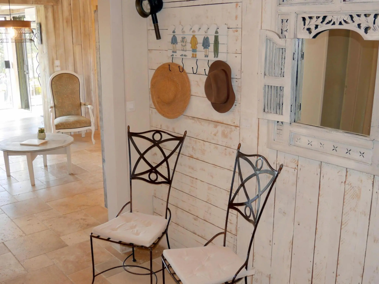 Holiday Home With Jacuzzi, Guisseny