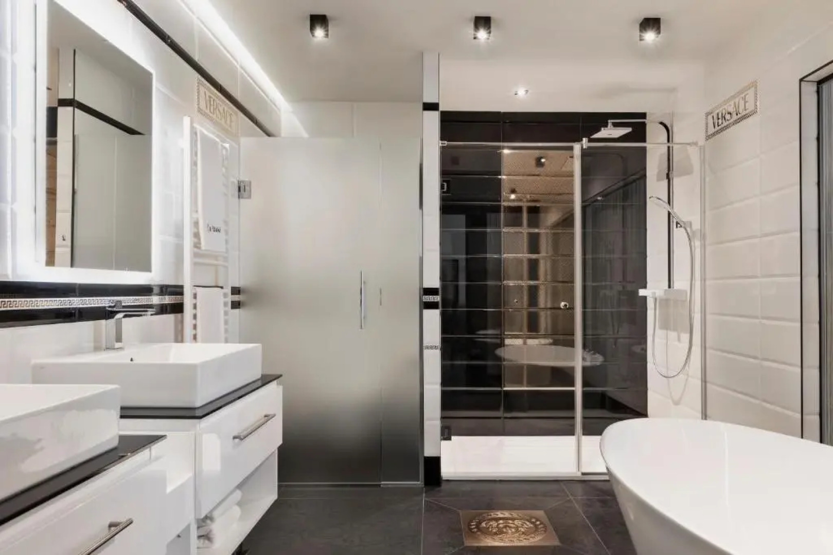 Restaurant & Hotel Dabuki