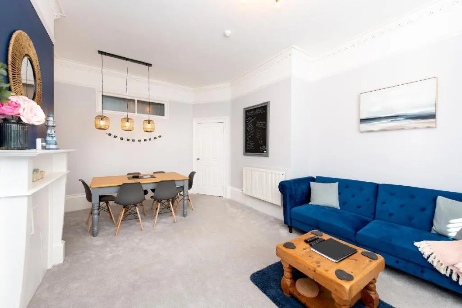 Elphinstone Apartment - Boutique 3 bed with Wi-Fi close to all amenities!