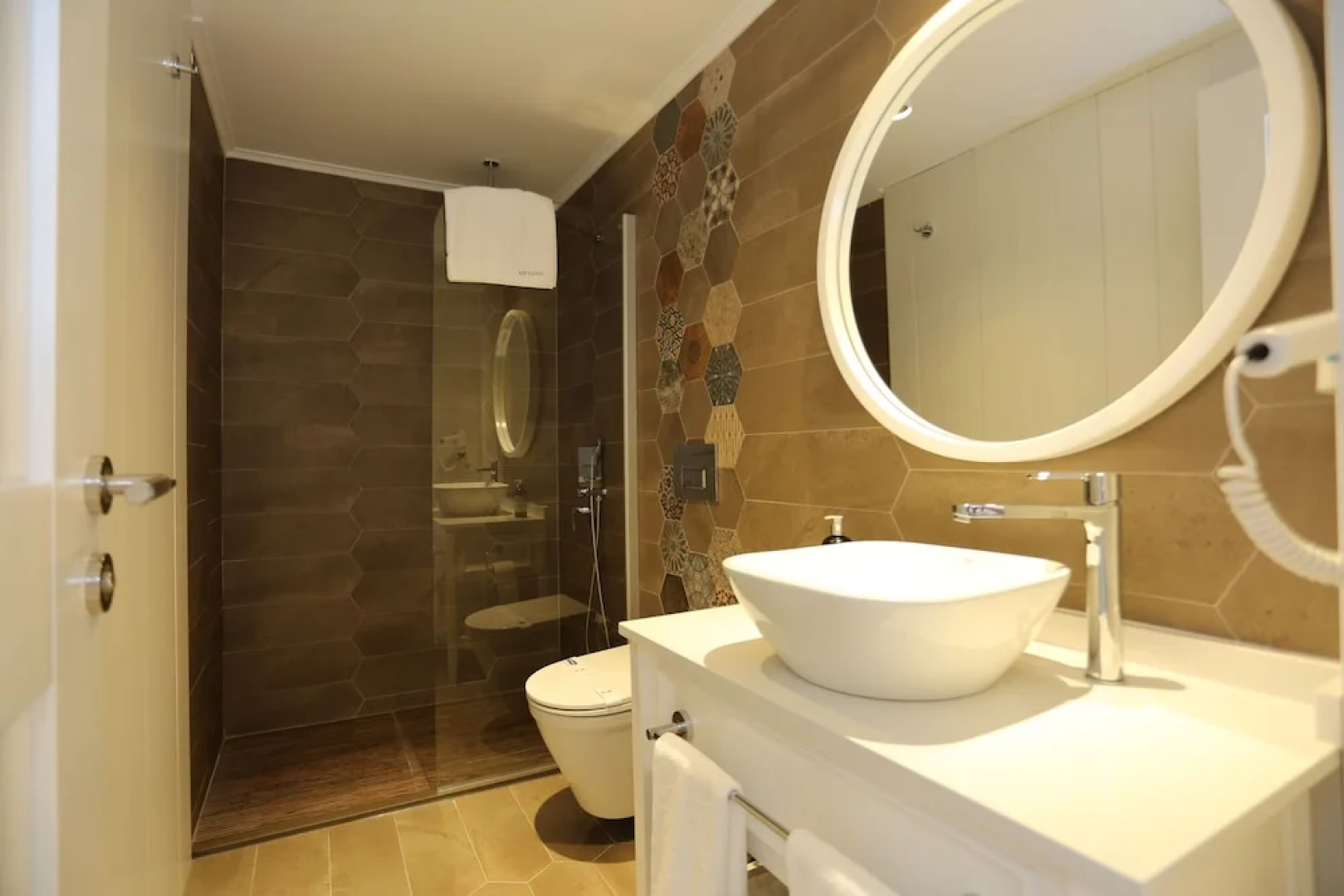 Alp Suites Pinehill