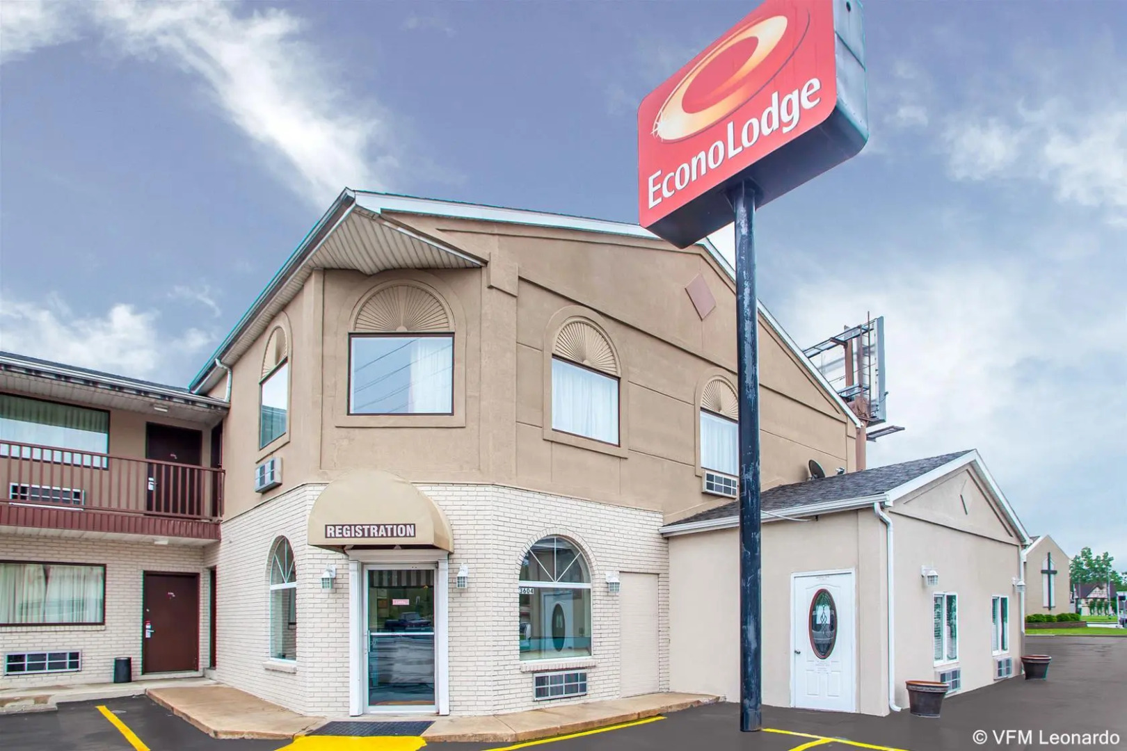 Economy Inn & Suites