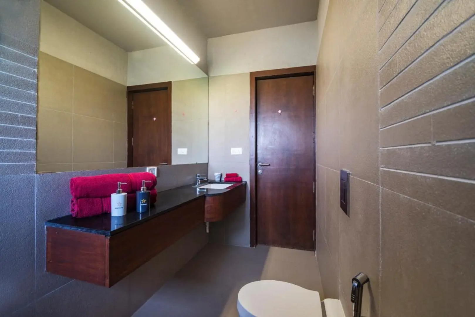 SaffronStays Rose Vineyard by the Lake