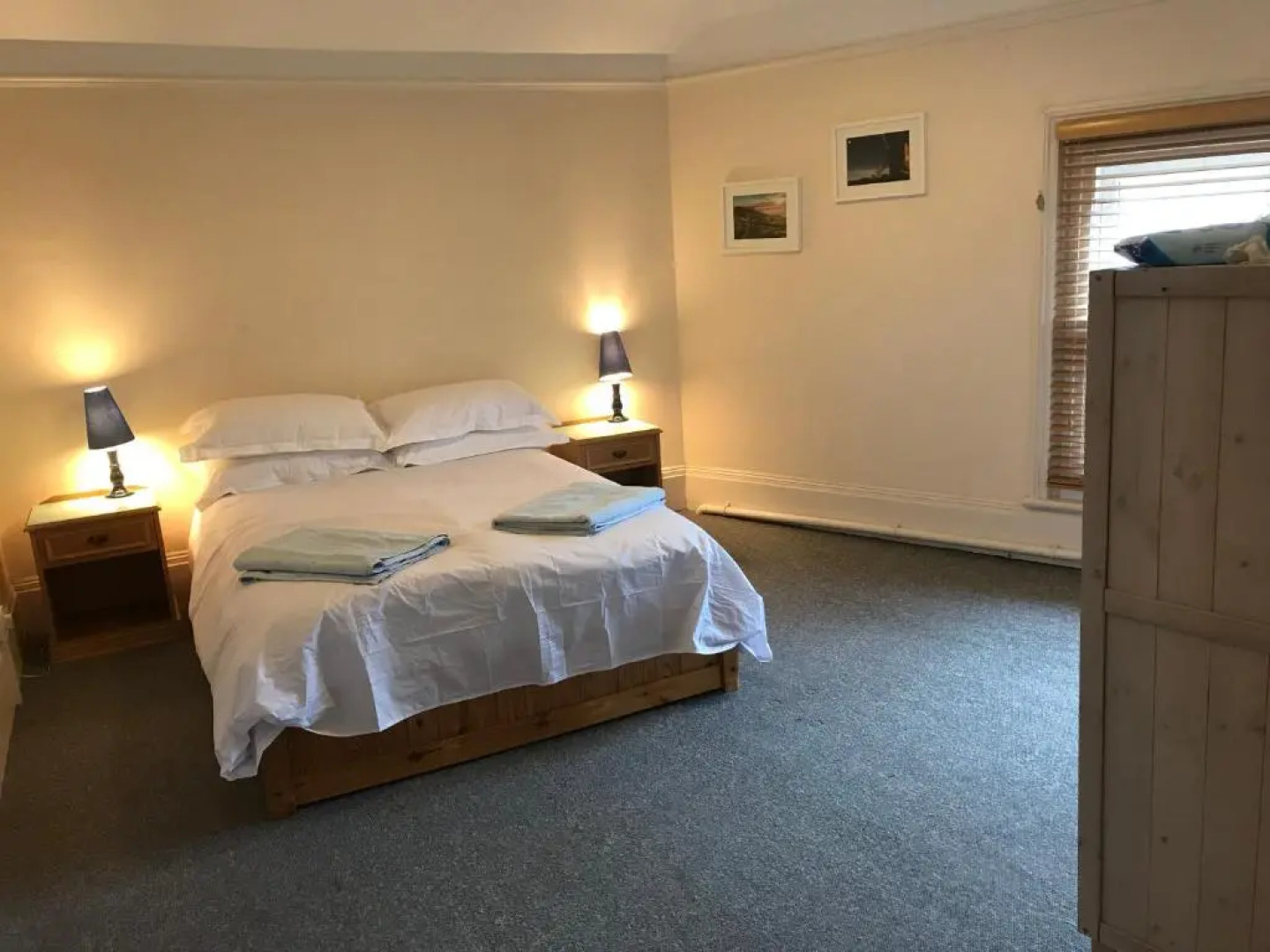 COWES HIGH STREET - 2 Bed Flat - sleeps 2-6 people