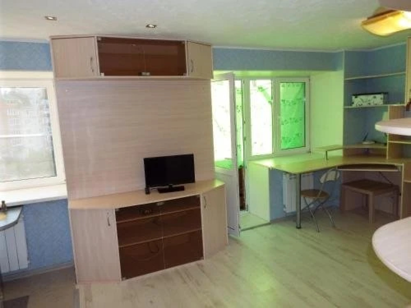 На Набережной