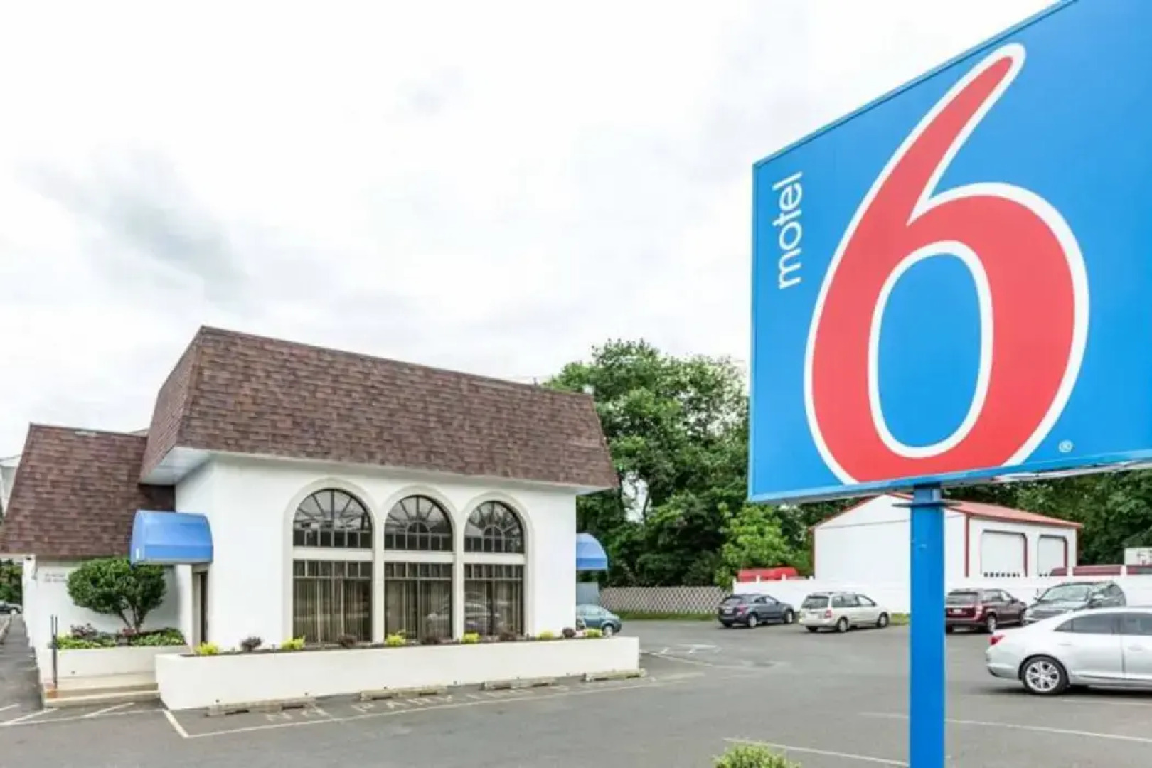Motel 6 Warminster, PA