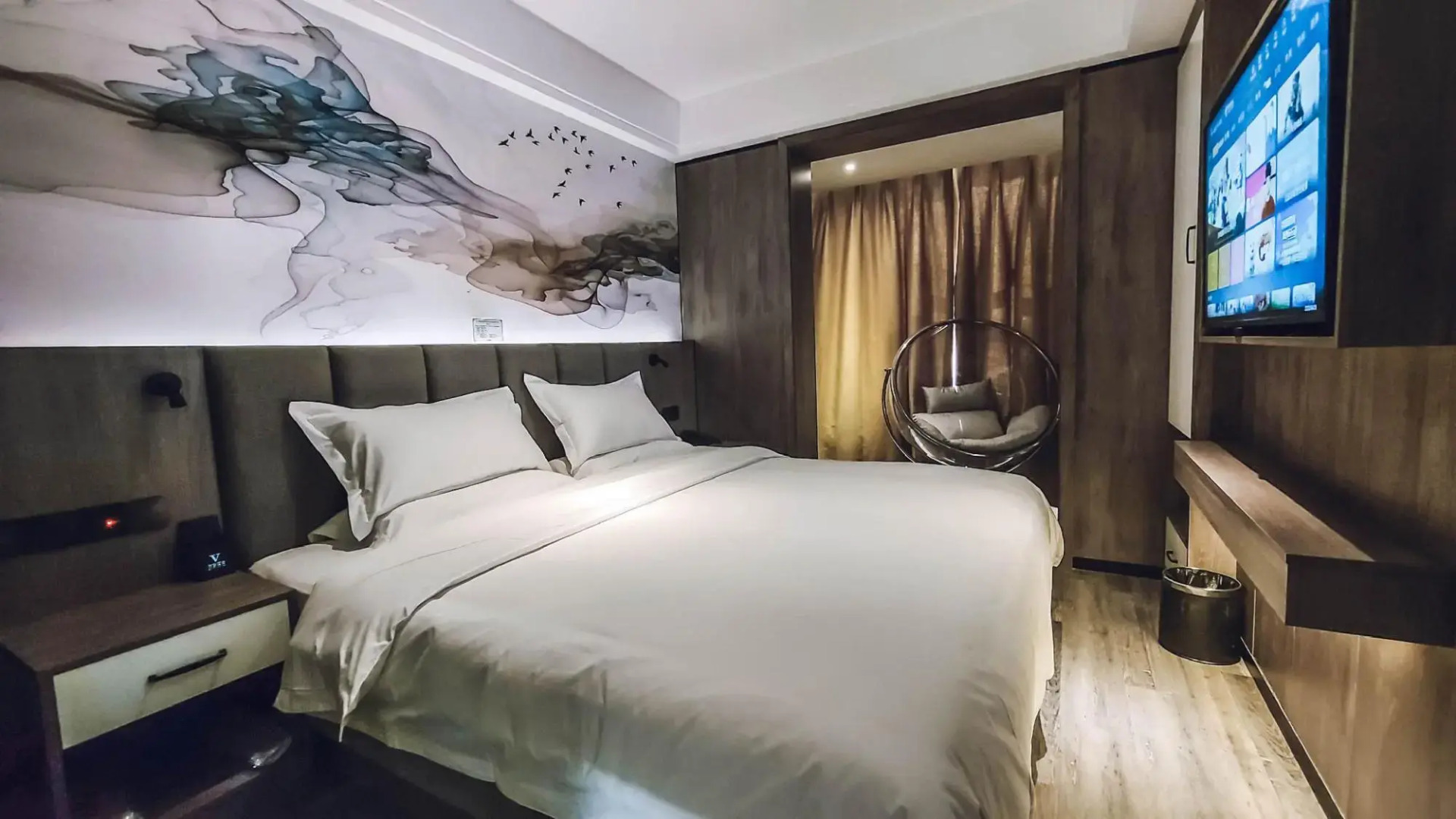 Hanzhong V smart hotel