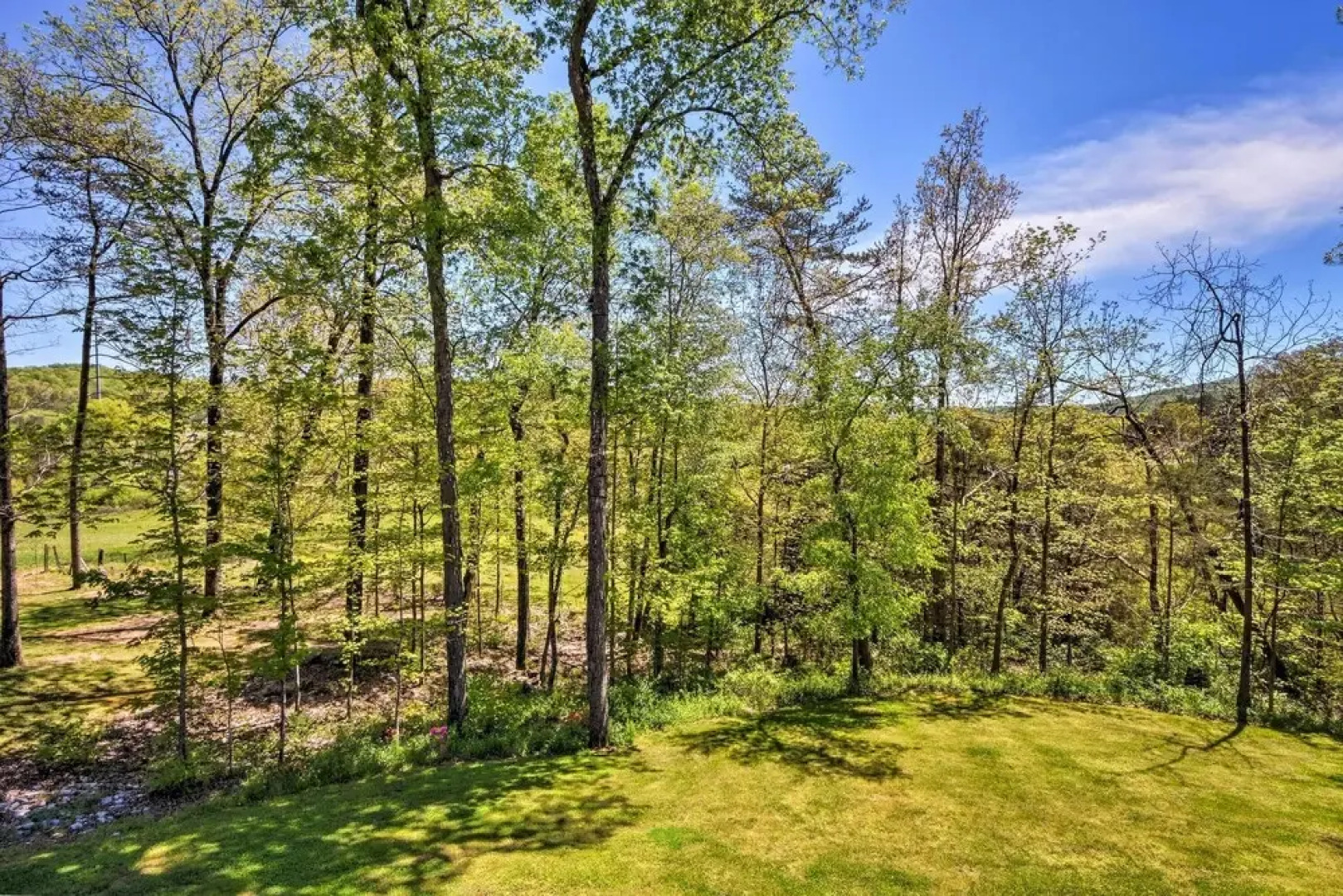 Trenton Cabin w/ Hot Tub - 14 Mi to Lookout Mtn!