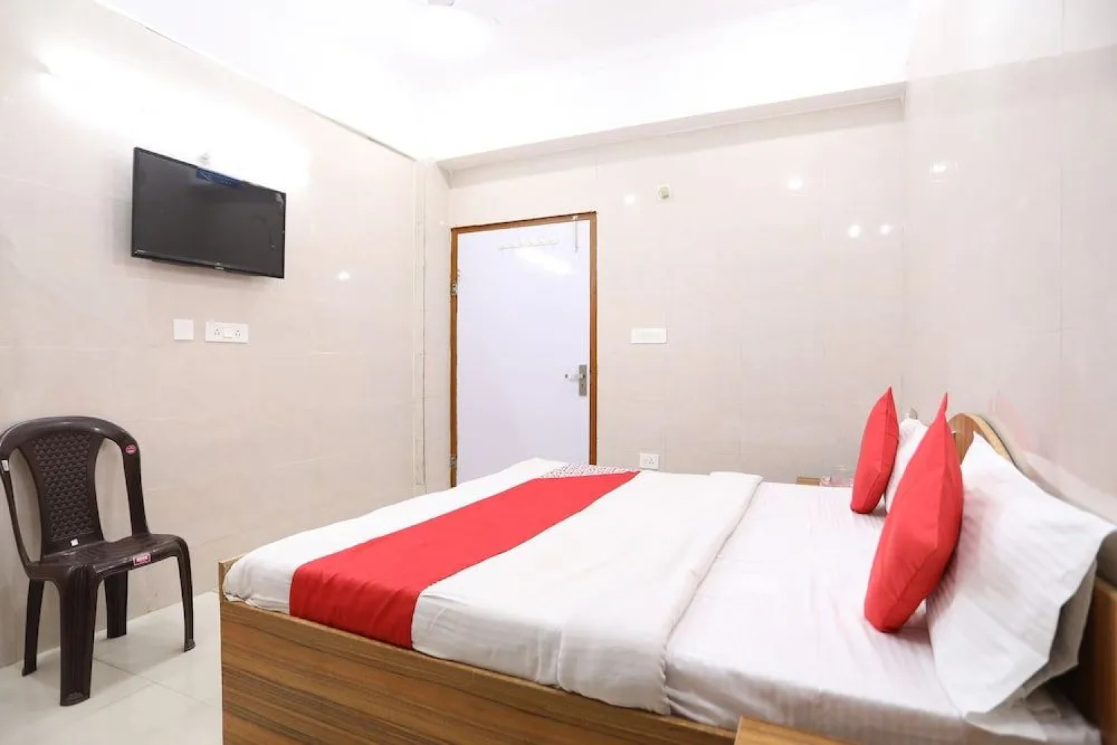 OYO 43022 Shree Raghuvar Dham