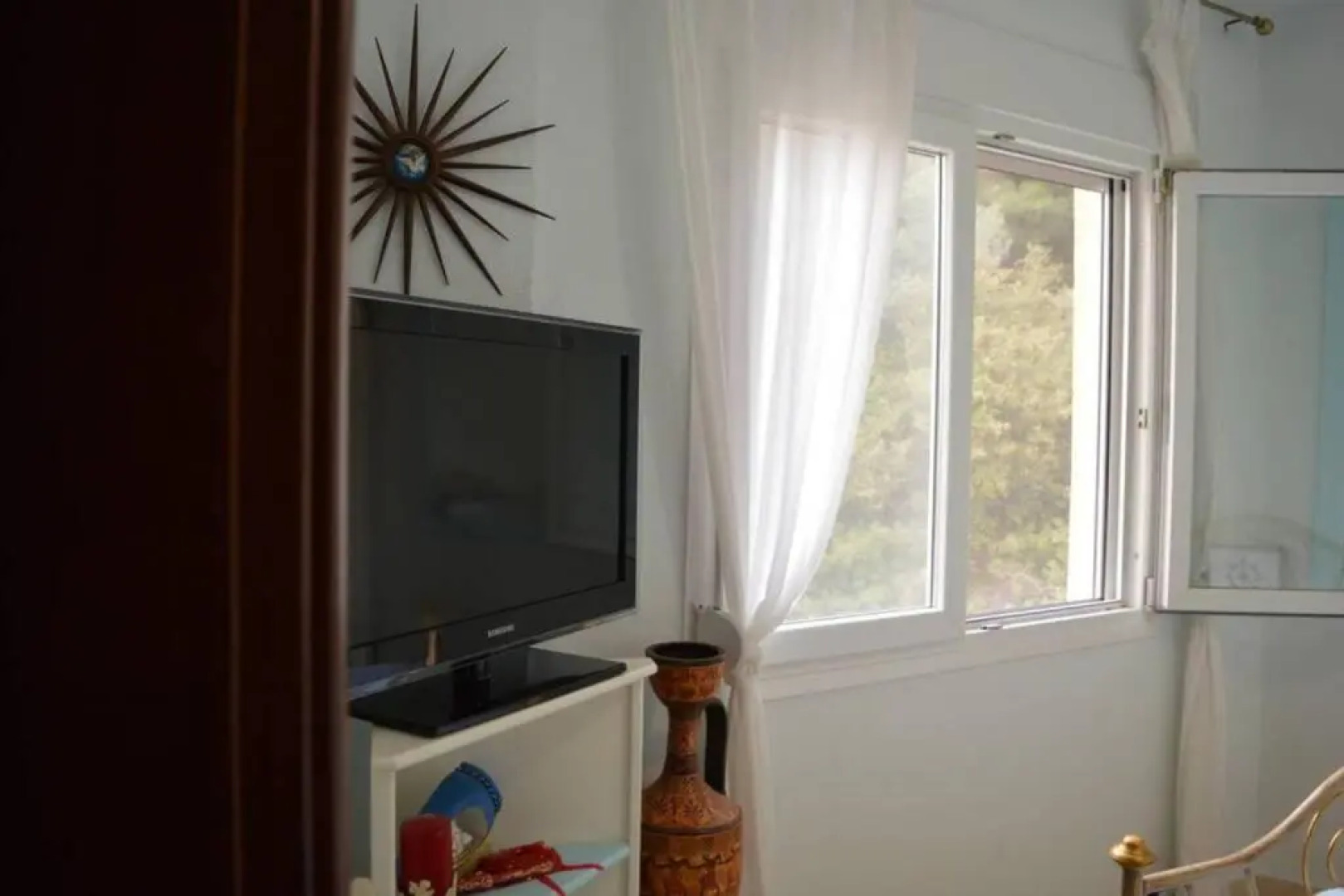 35 m from the beach, amazing seaview, Chalkidiki, Loutra Agias Paraskevis , Evdiriadis Luxury Apartment , you can see it on youtube if you type the name Evdiriadis