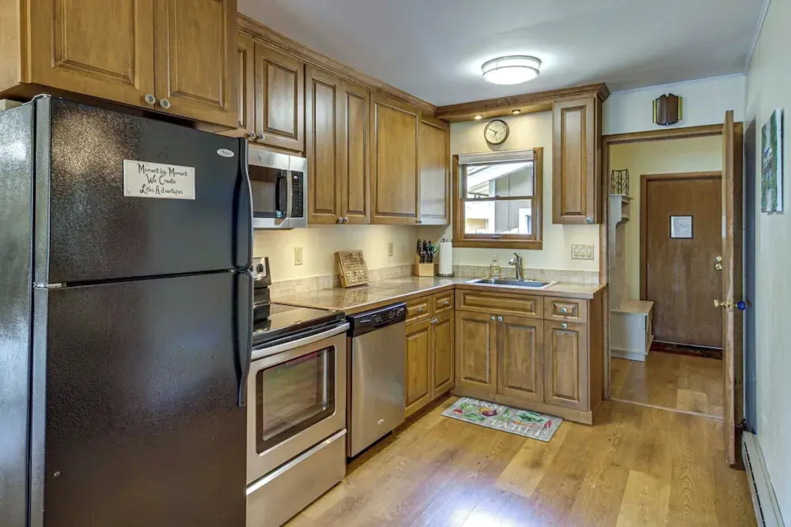 Family Retreat on Cross Lake: Boat, Swim & Relax!