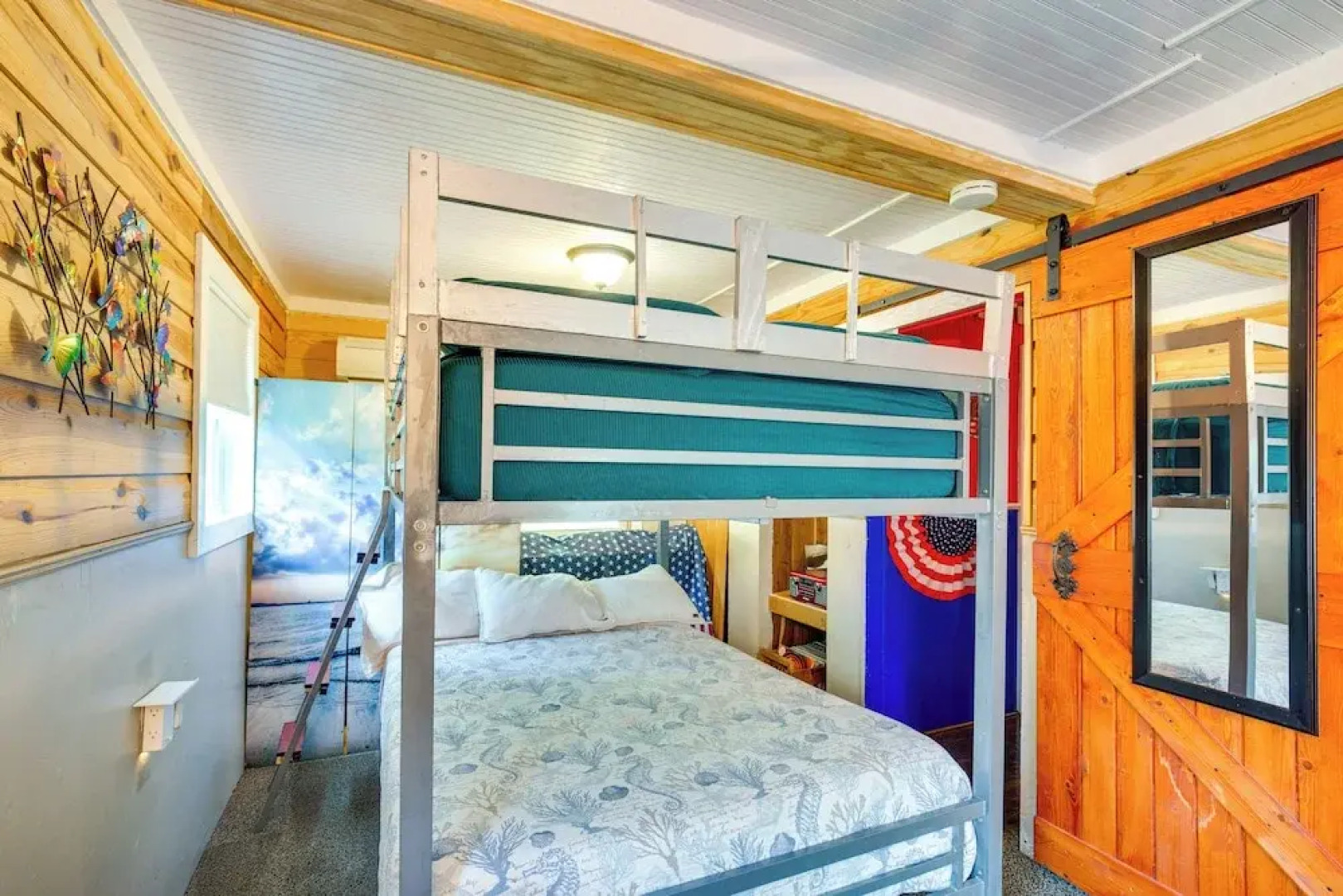 Secluded Avinger Cabin < 1 Mi to Lake O' The Pines