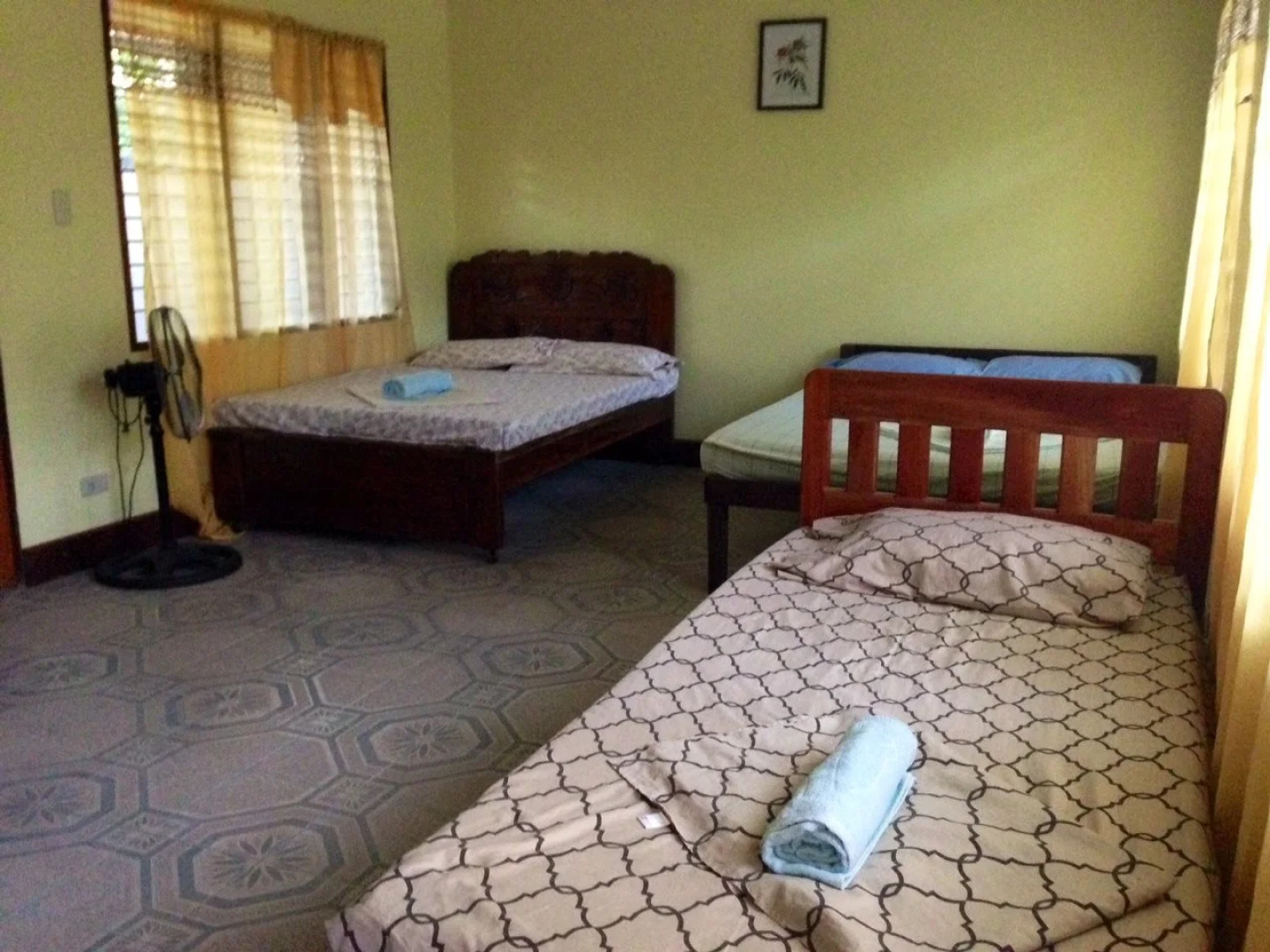 Elsas Cottage & Restaurant