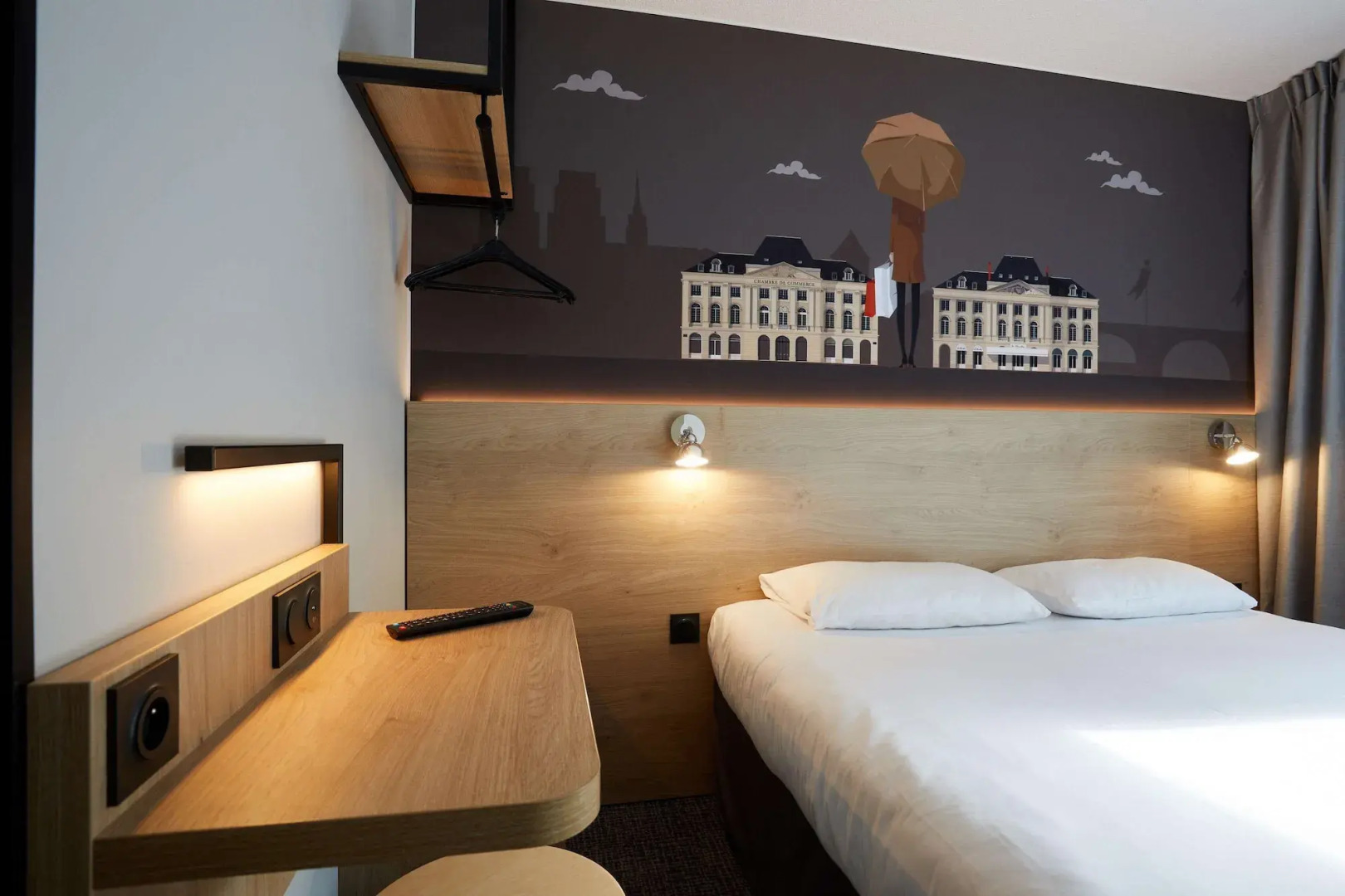 Kyriad Direct Orleans Ouest