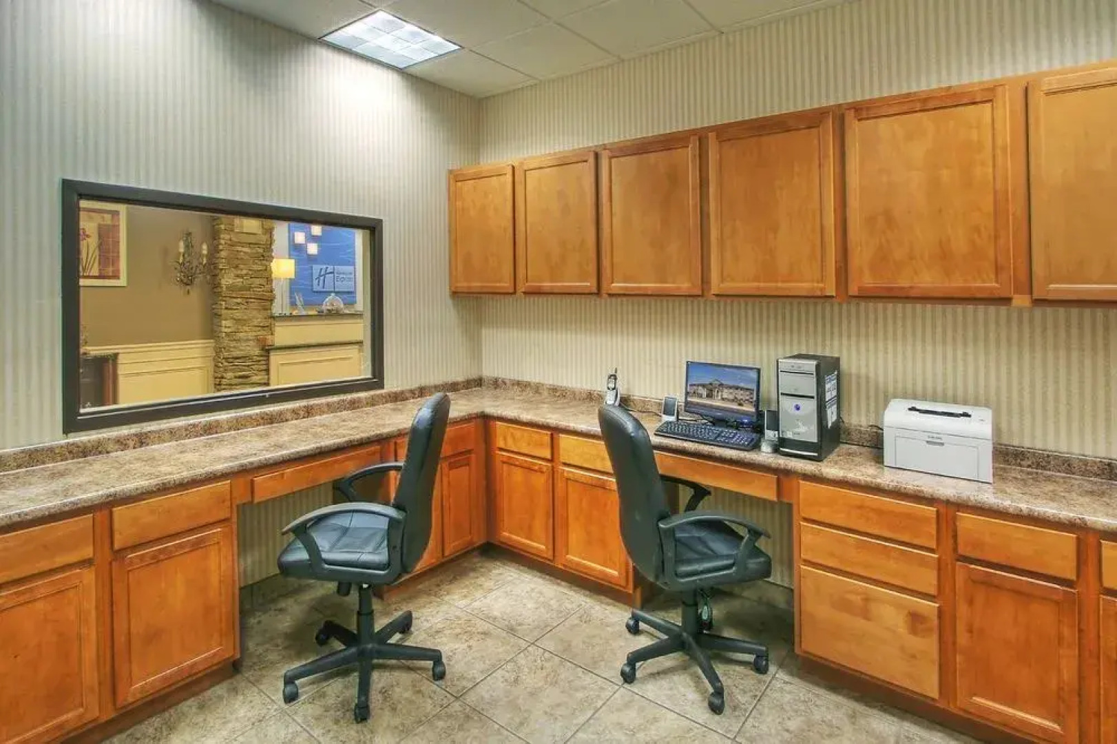 Holiday Inn Express Hotel & Suites Portales