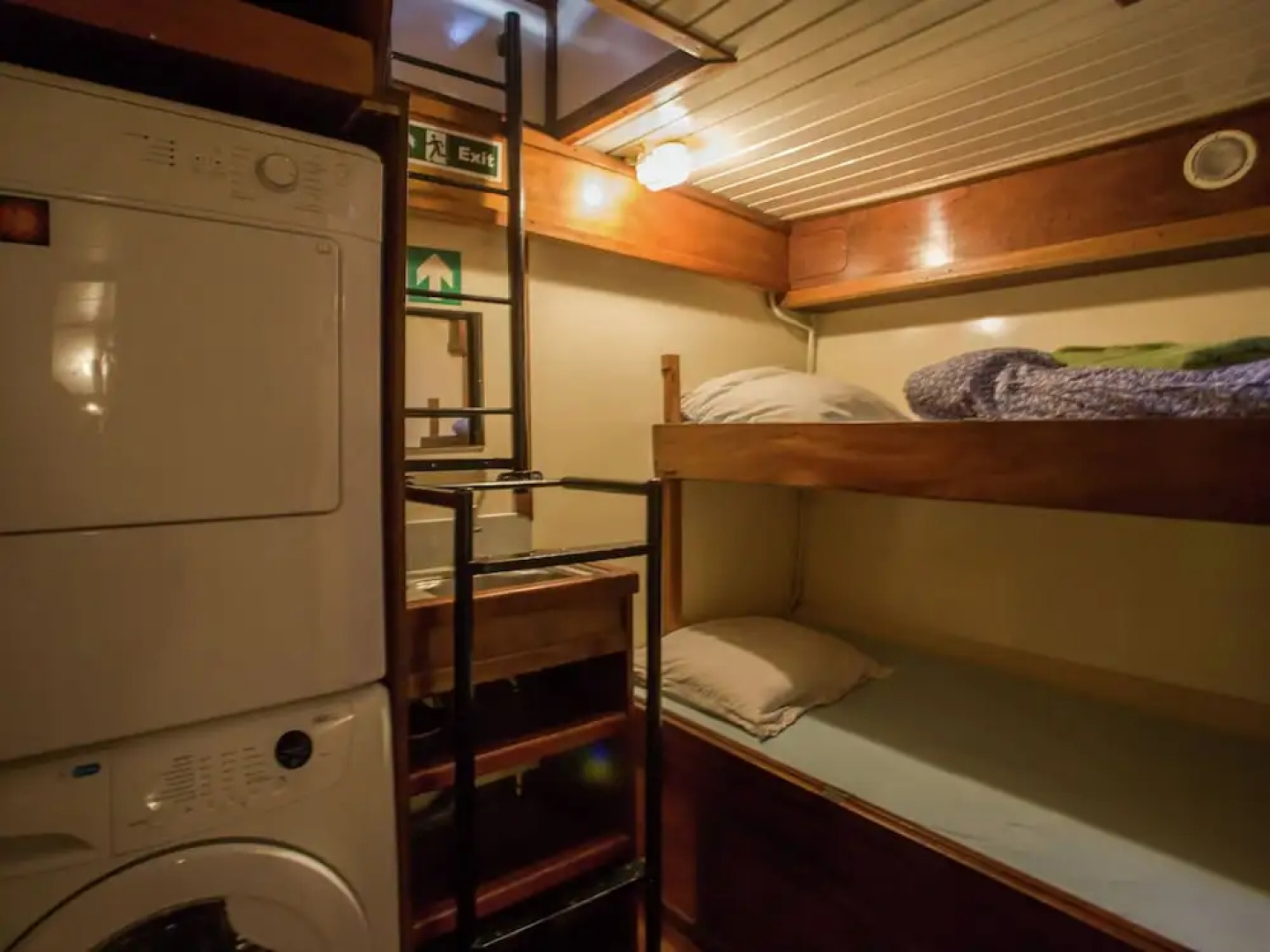 Marie Galante Holiday Boat