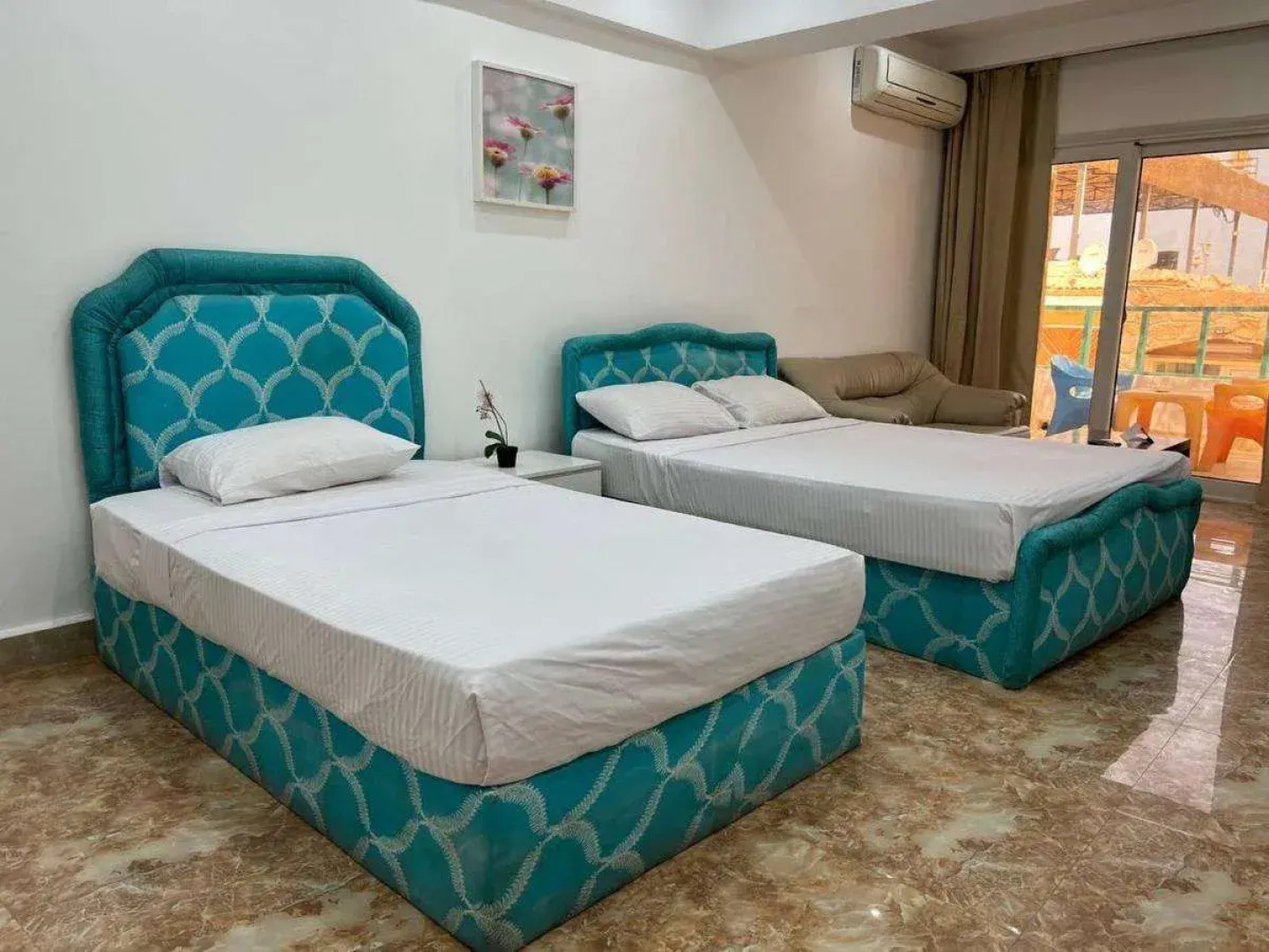 Lilly Rooms and Studios