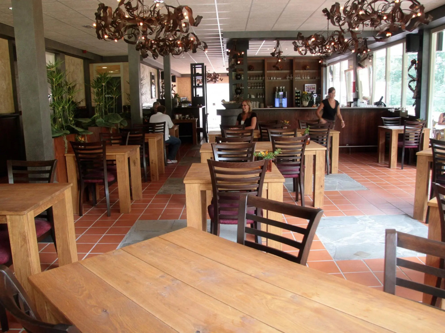 Nice bungalow with dishwasher, close to the forest