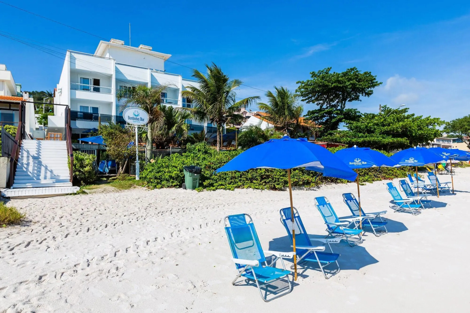 Bombinhas Blue Suítes