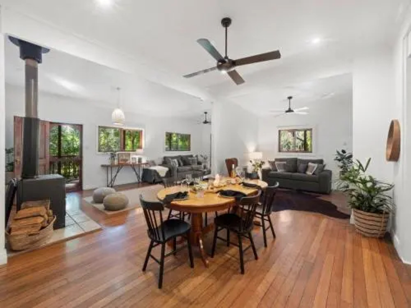 Mavis's Cabins @ Mt Warning