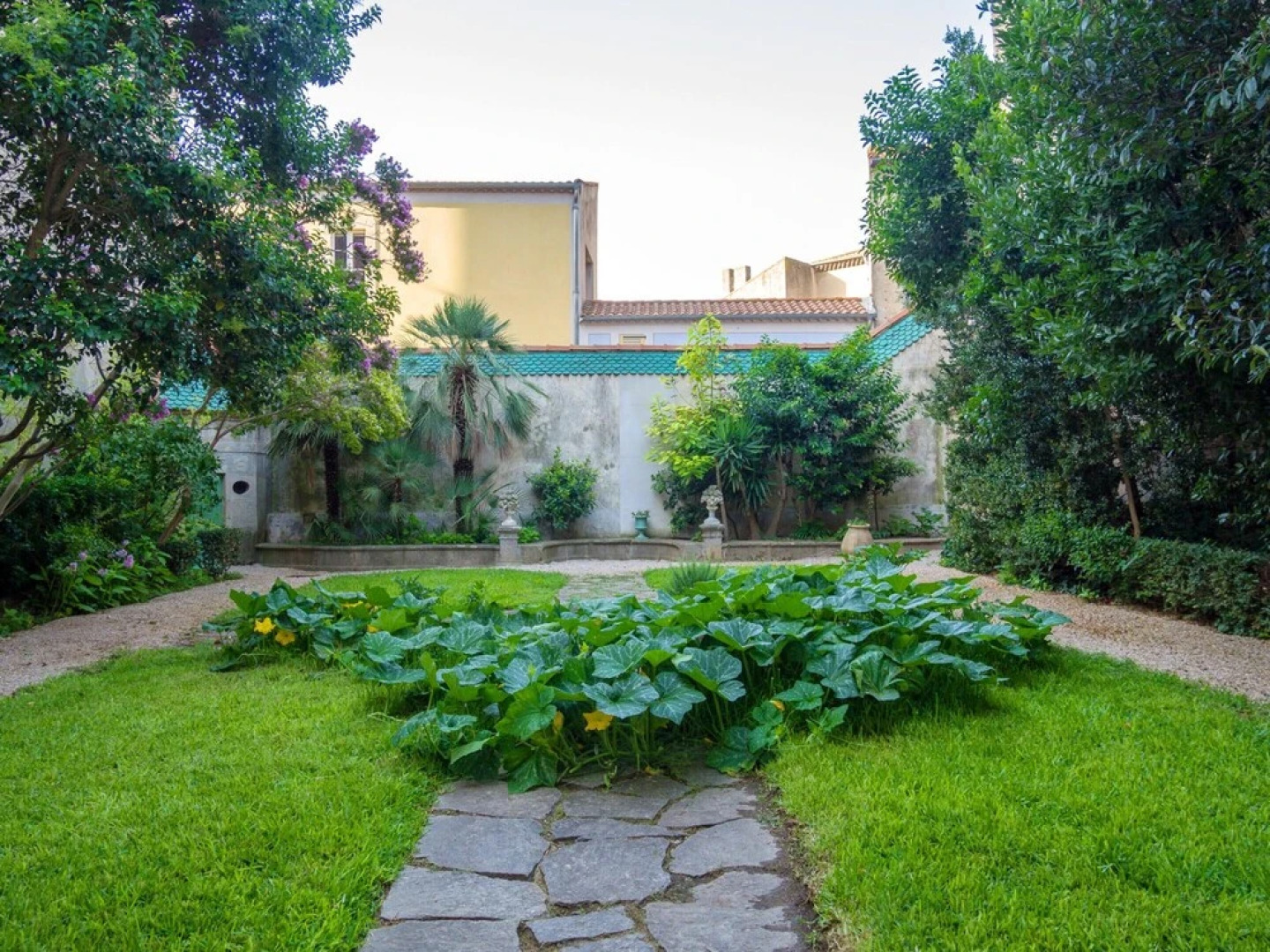 Apartment With 2 Bedrooms in Béziers, With Enclosed Garden and Wifi -