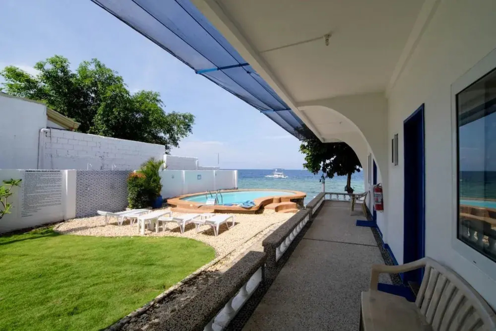 ZEN Rooms Pescadores Seaview Cebu