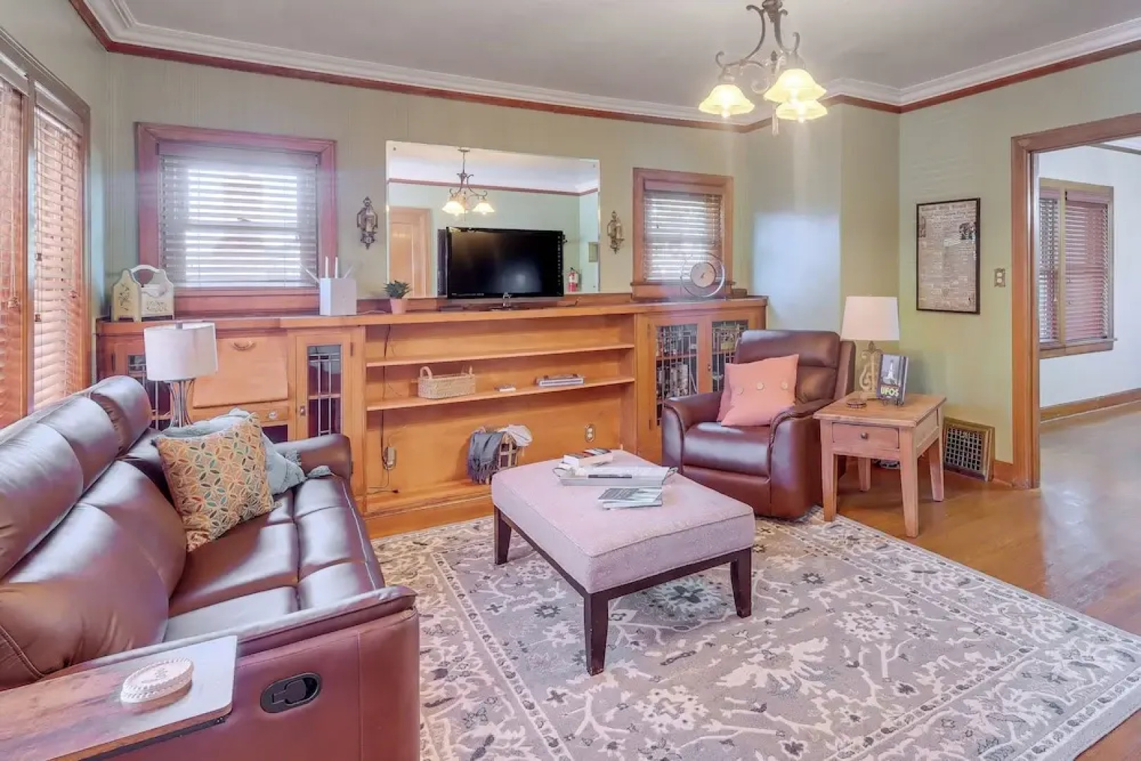 Walk to Main Street: Charming Roswell Home!