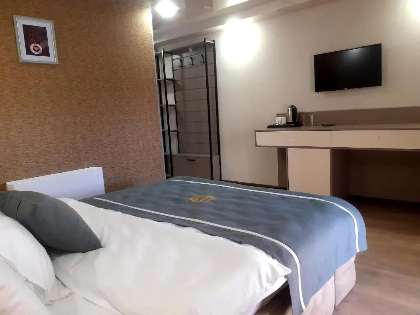 Отель DADIANI Inn