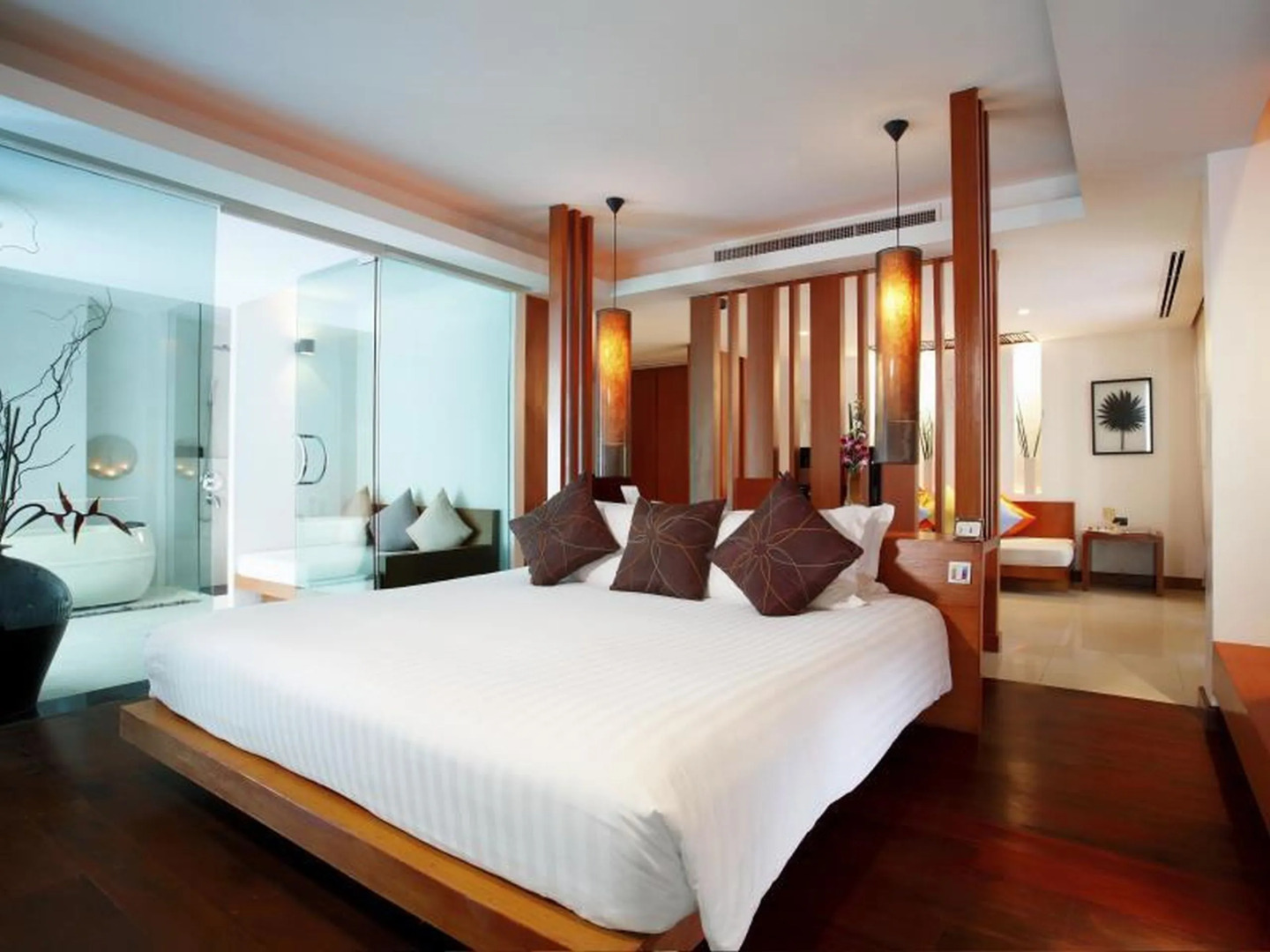 Курортный отель La Flora Resort Patong