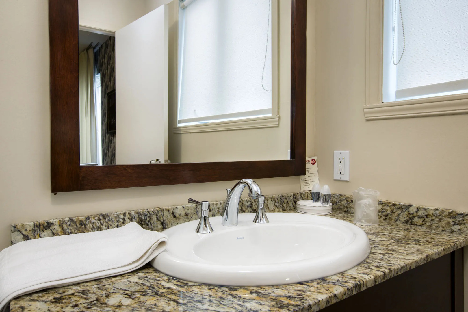 Grand Hôtel TIMES Lévis