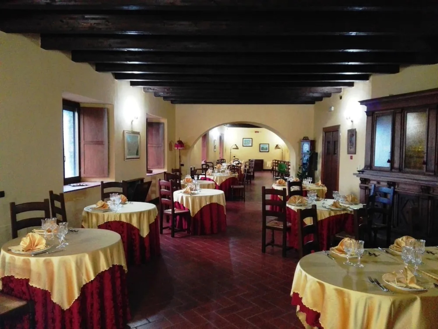 Il Castello Dei Principi Sanseverino