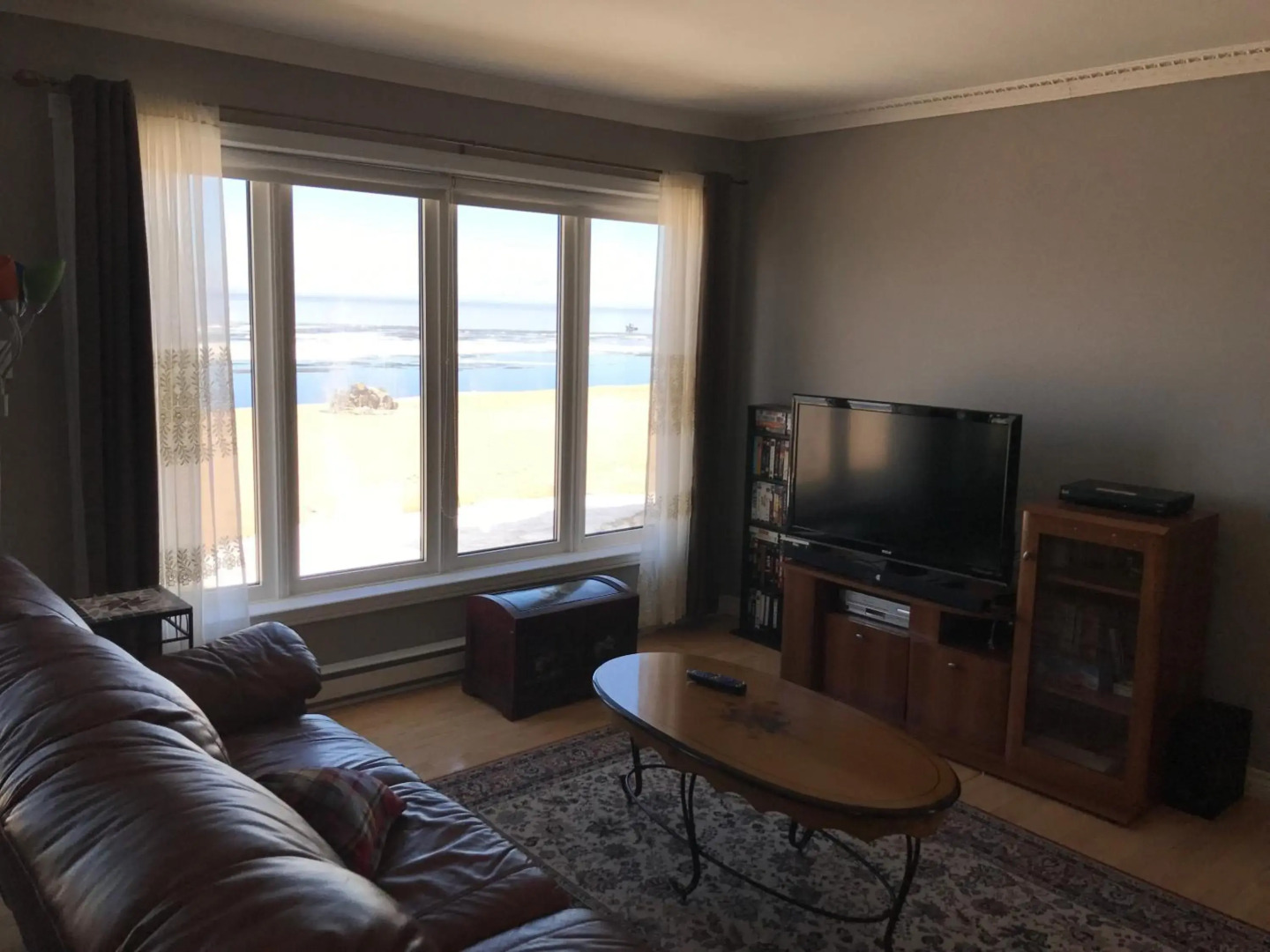 Les pieds dans le sable