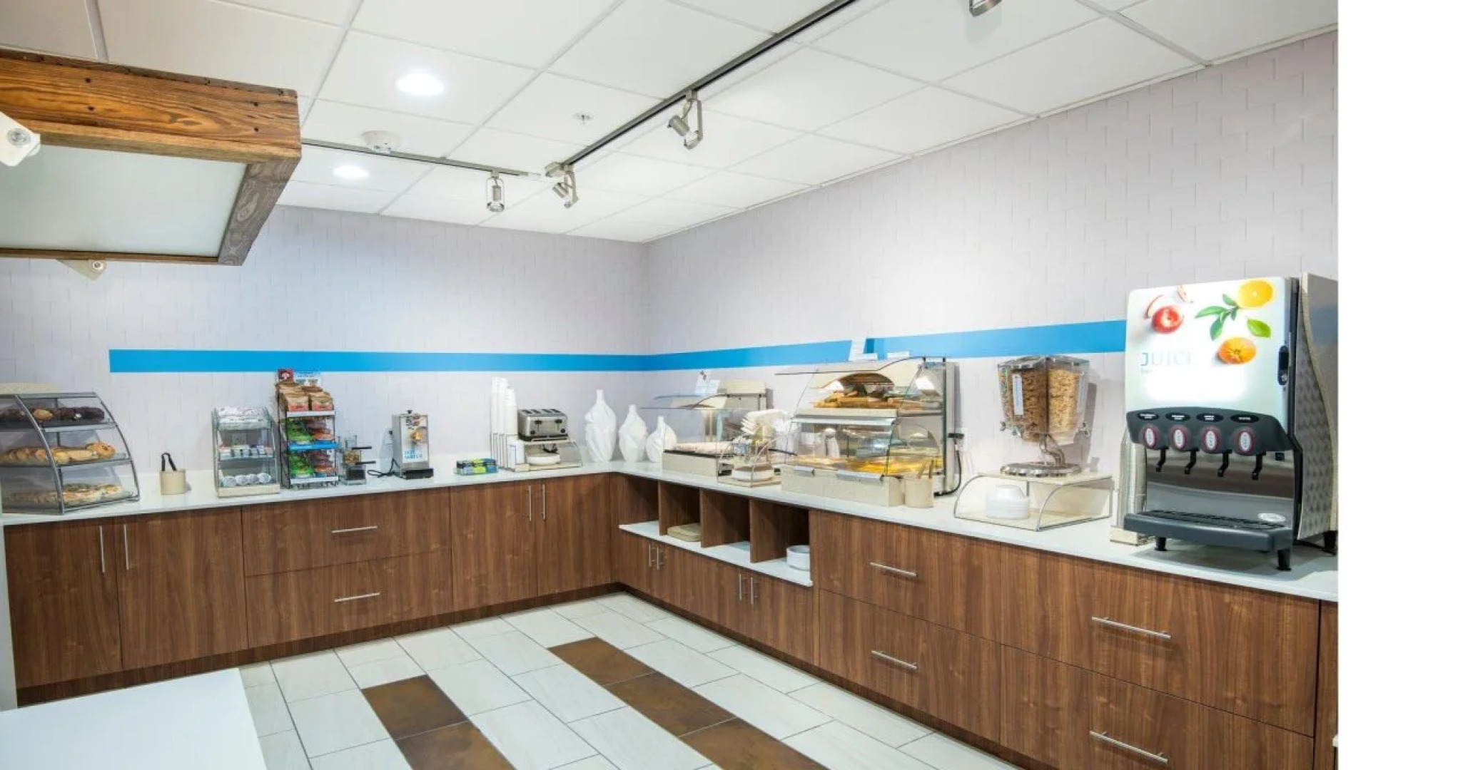 Holiday Inn Express Hotel & Suites PEORIA NORTH - GLENDALE by IHG