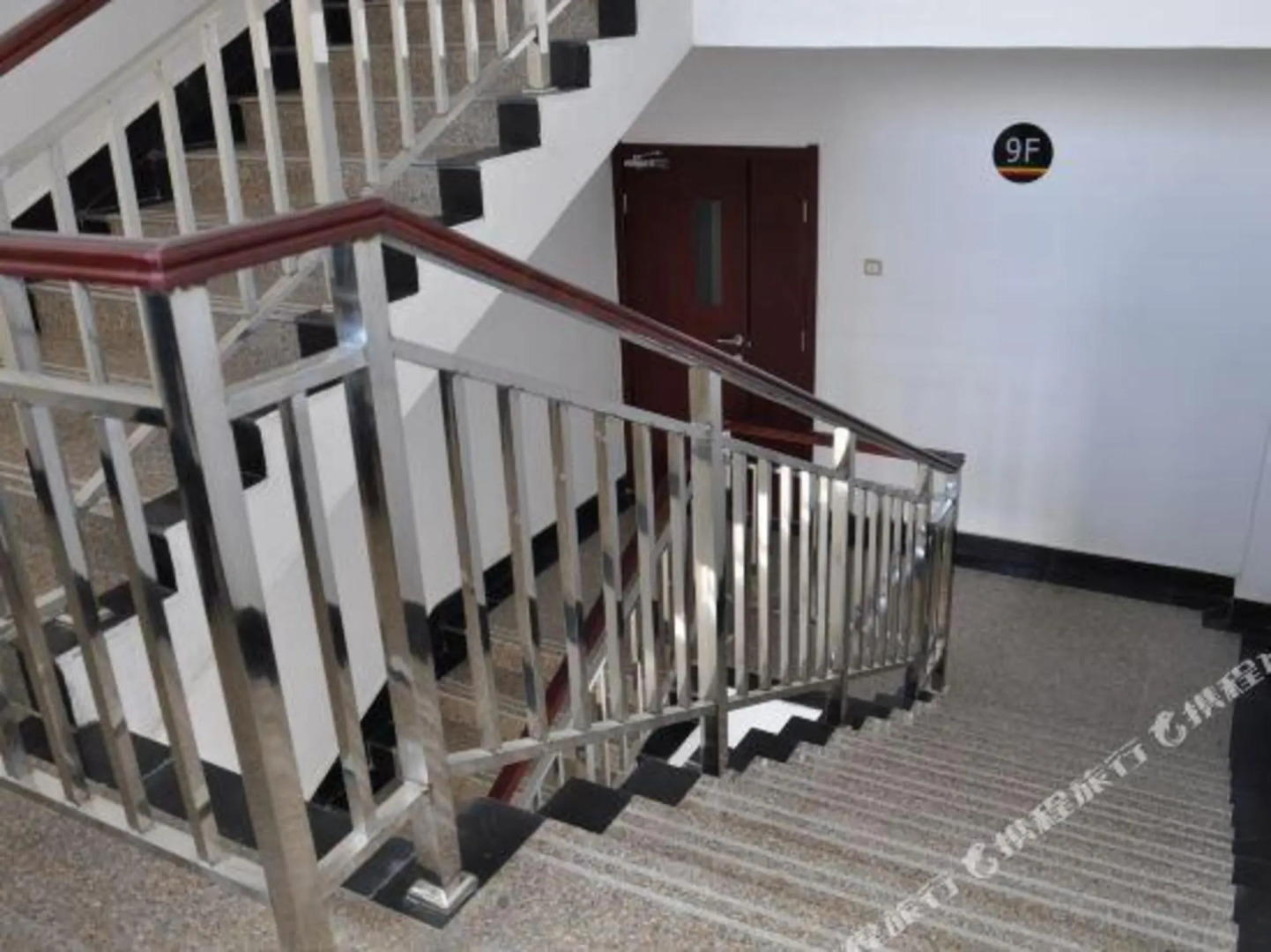 Super 8 Hotel Hezuo Shengshi Jubao