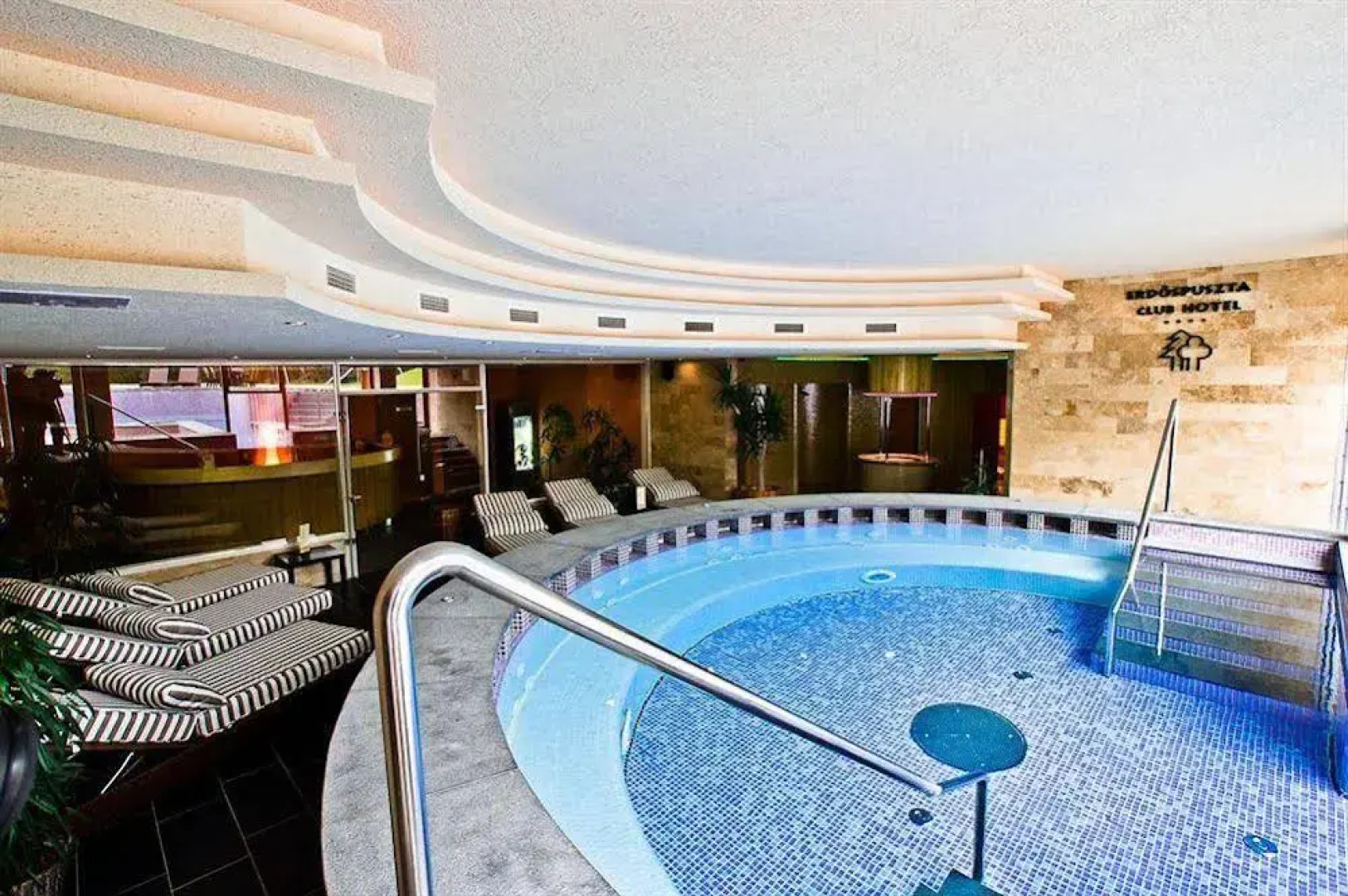 Erdospuszta Club Hotel
