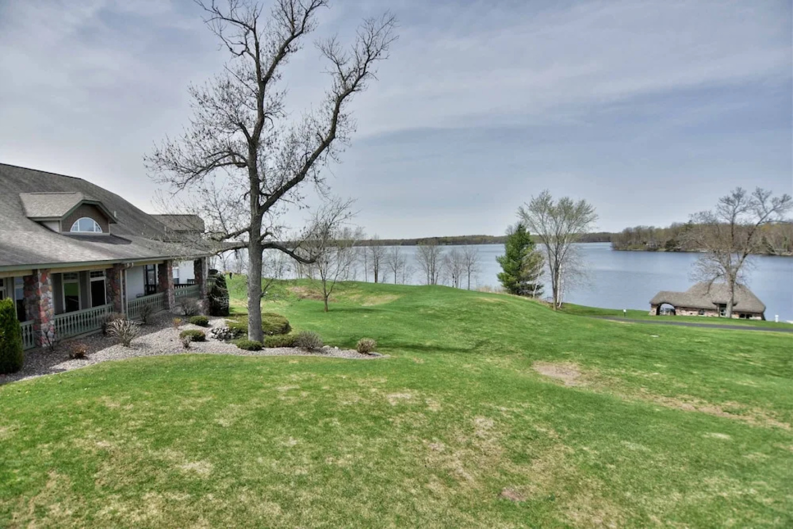 Unit 317 Tagalong Condo