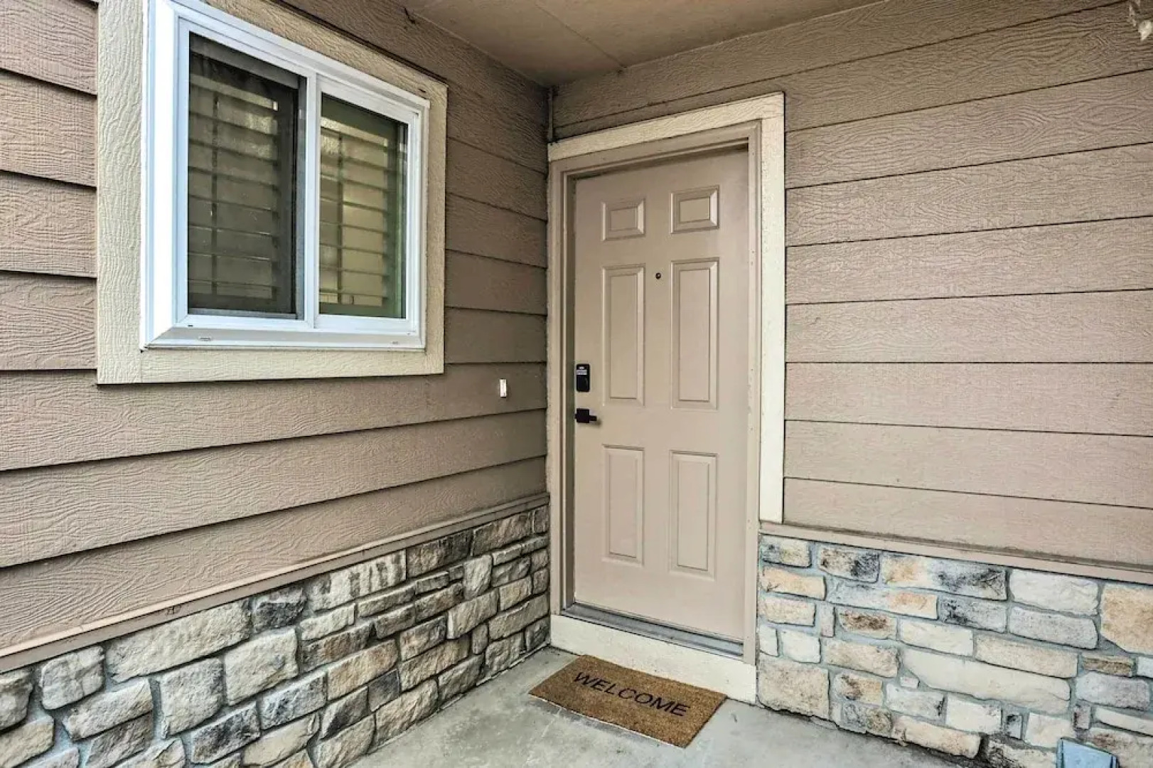13 Mi to Dtwn Denver: Northglenn Townhome w/ Patio