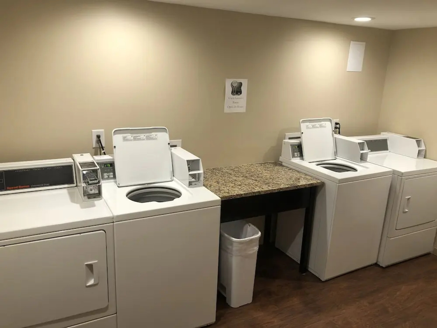 Allen Park Motor Lodge