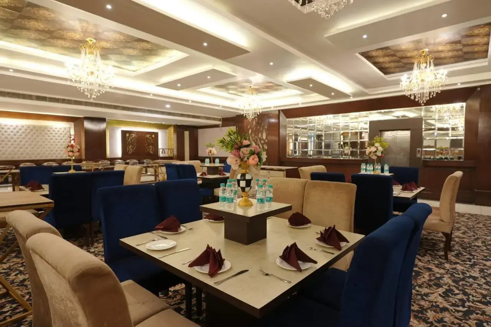 Hotel Kohinoor Palace