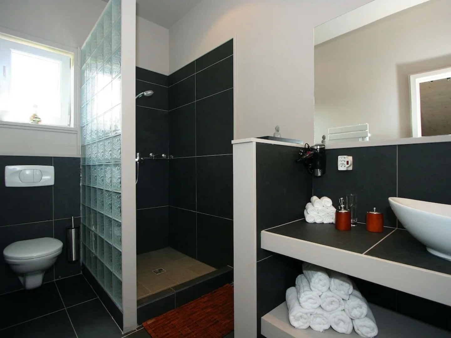 Luxurious Villa in Nadrin Belgium with Sauna & Hot Tub