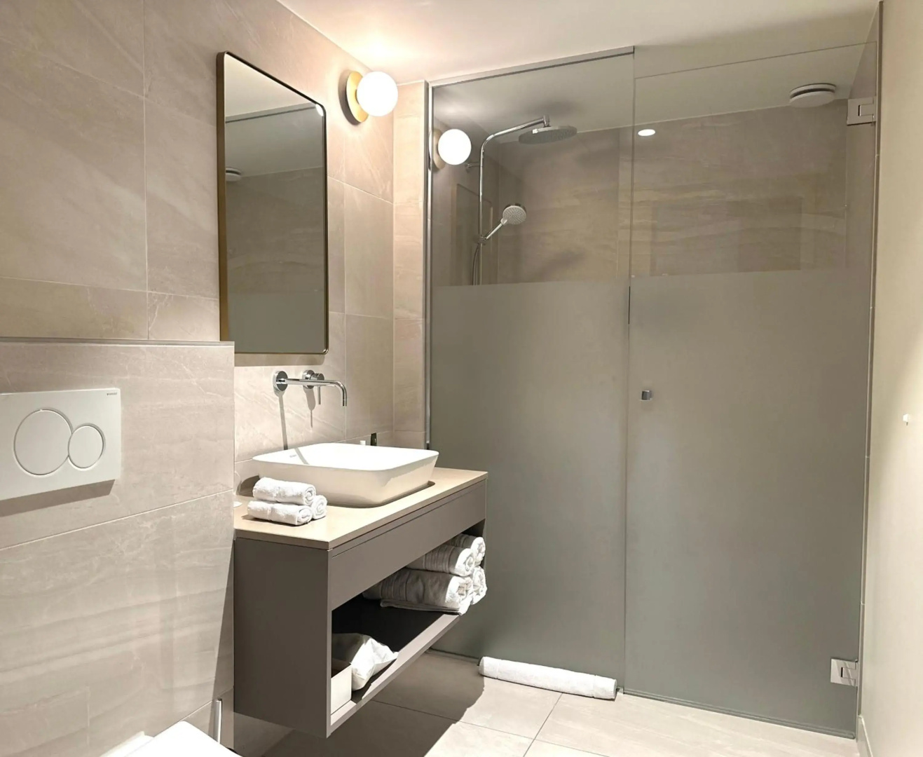 Hotel Flora Batava