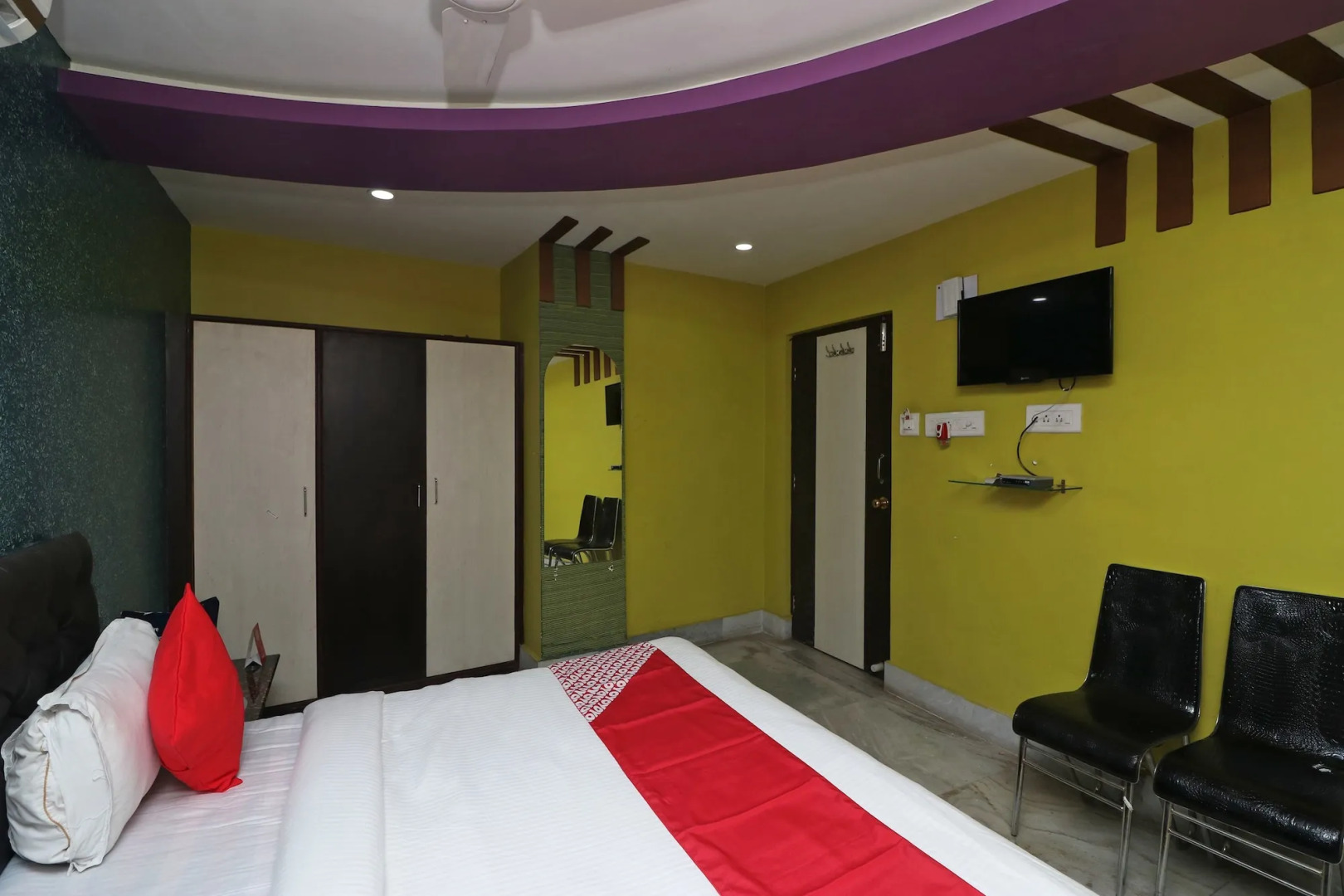 OYO 18490 Hotel Jagannath International
