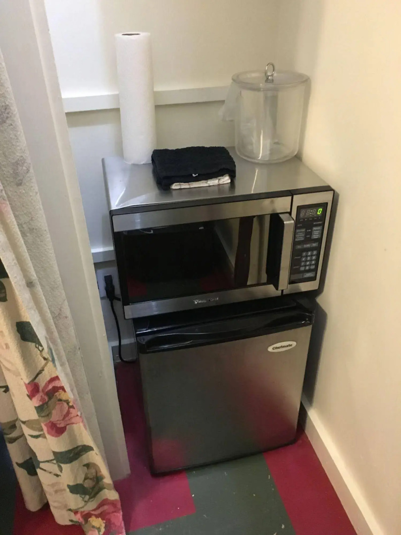 Hibiscus Coffee & Guesthouse