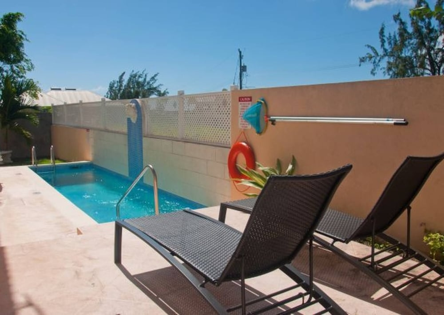 Apartment With Pool Near Golf Course And Oistins