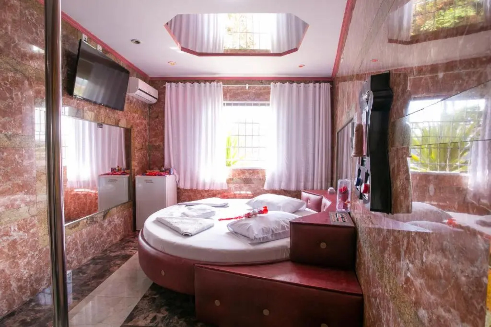 Motel Desejo (Adult Only)