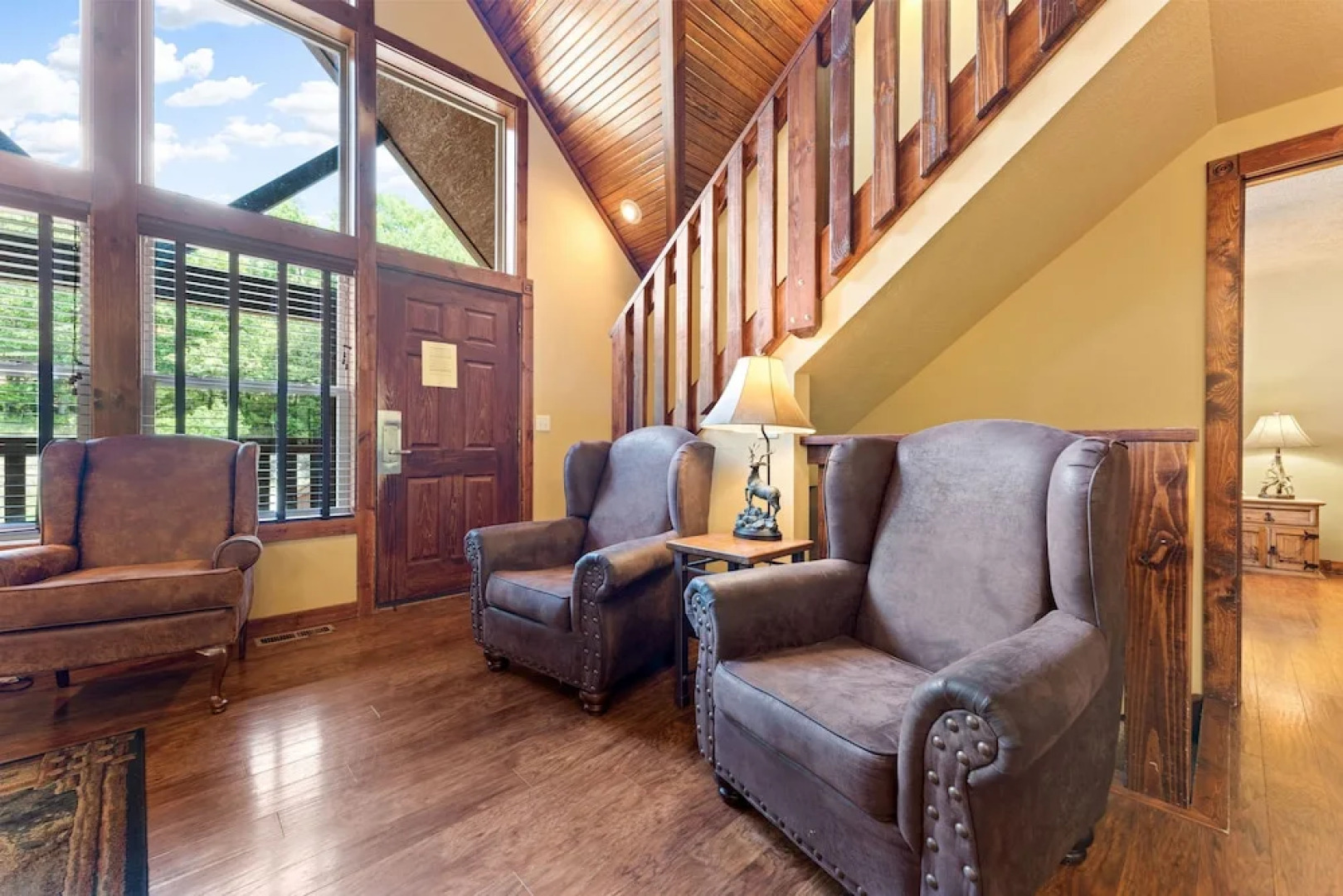 Timeless Memories Lodge 6 Bedroom Cabin by RedAwning