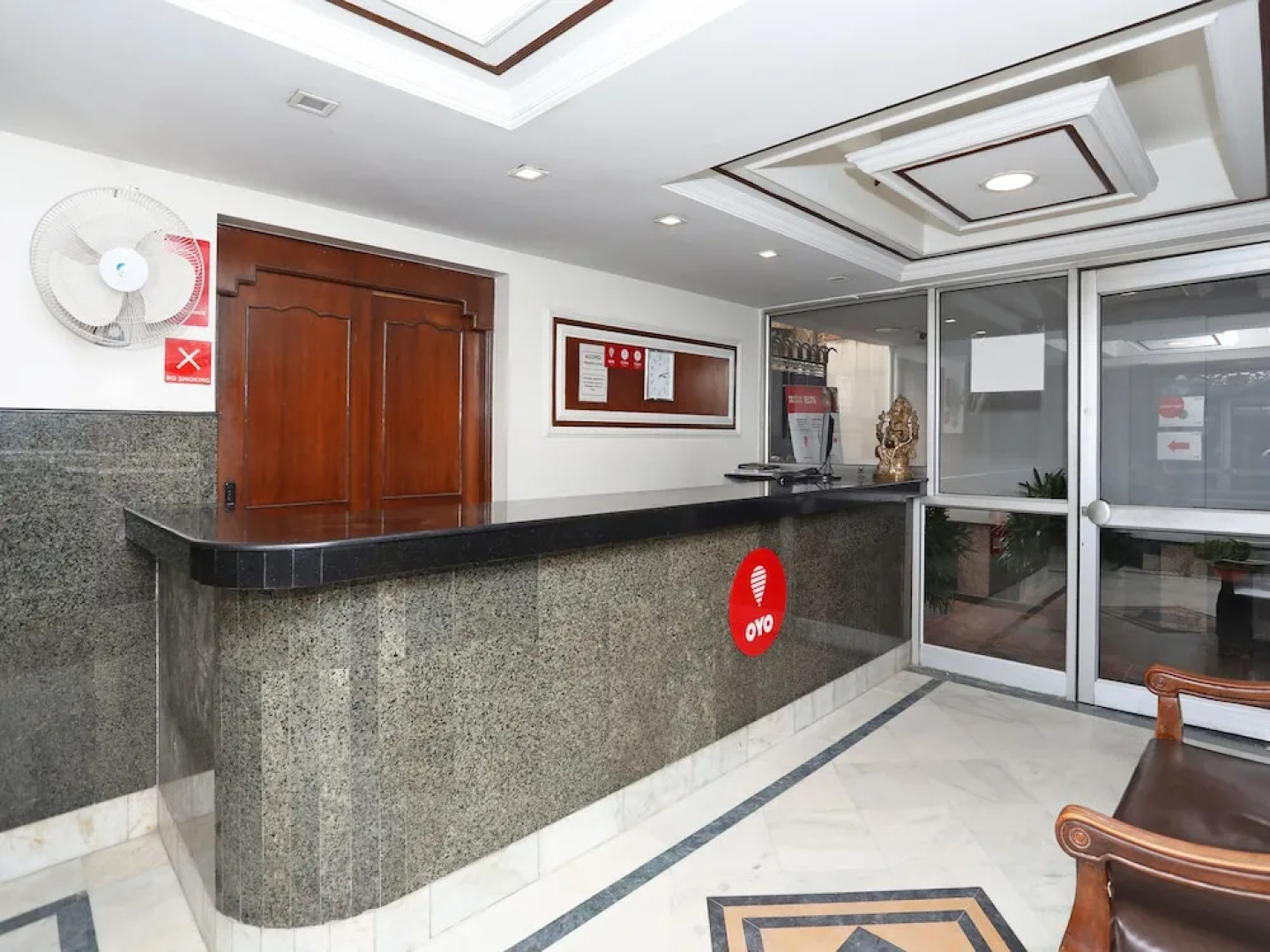 OYO 9769 Hotel Chanakya Inn