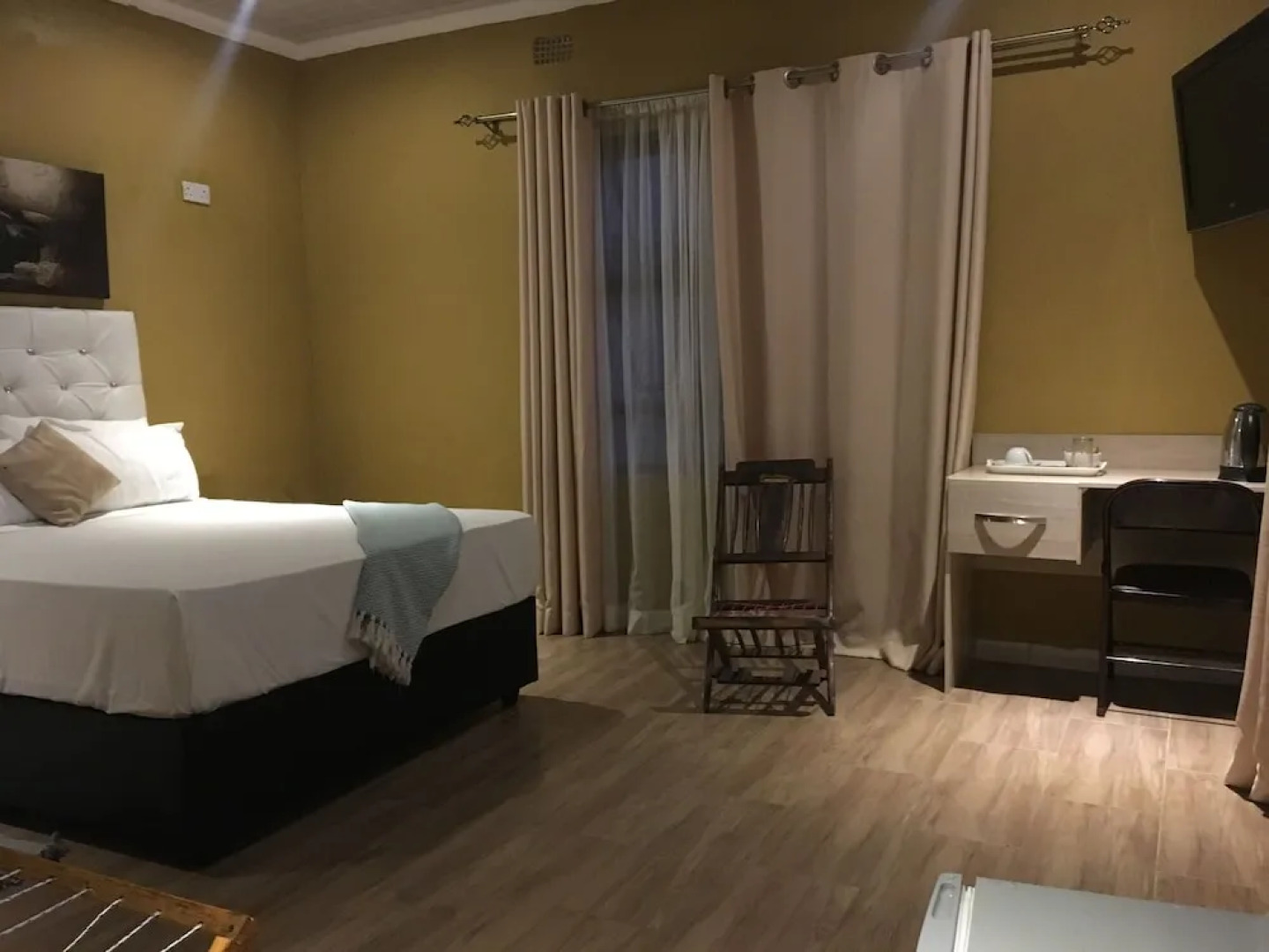 Flower Inn Guest House