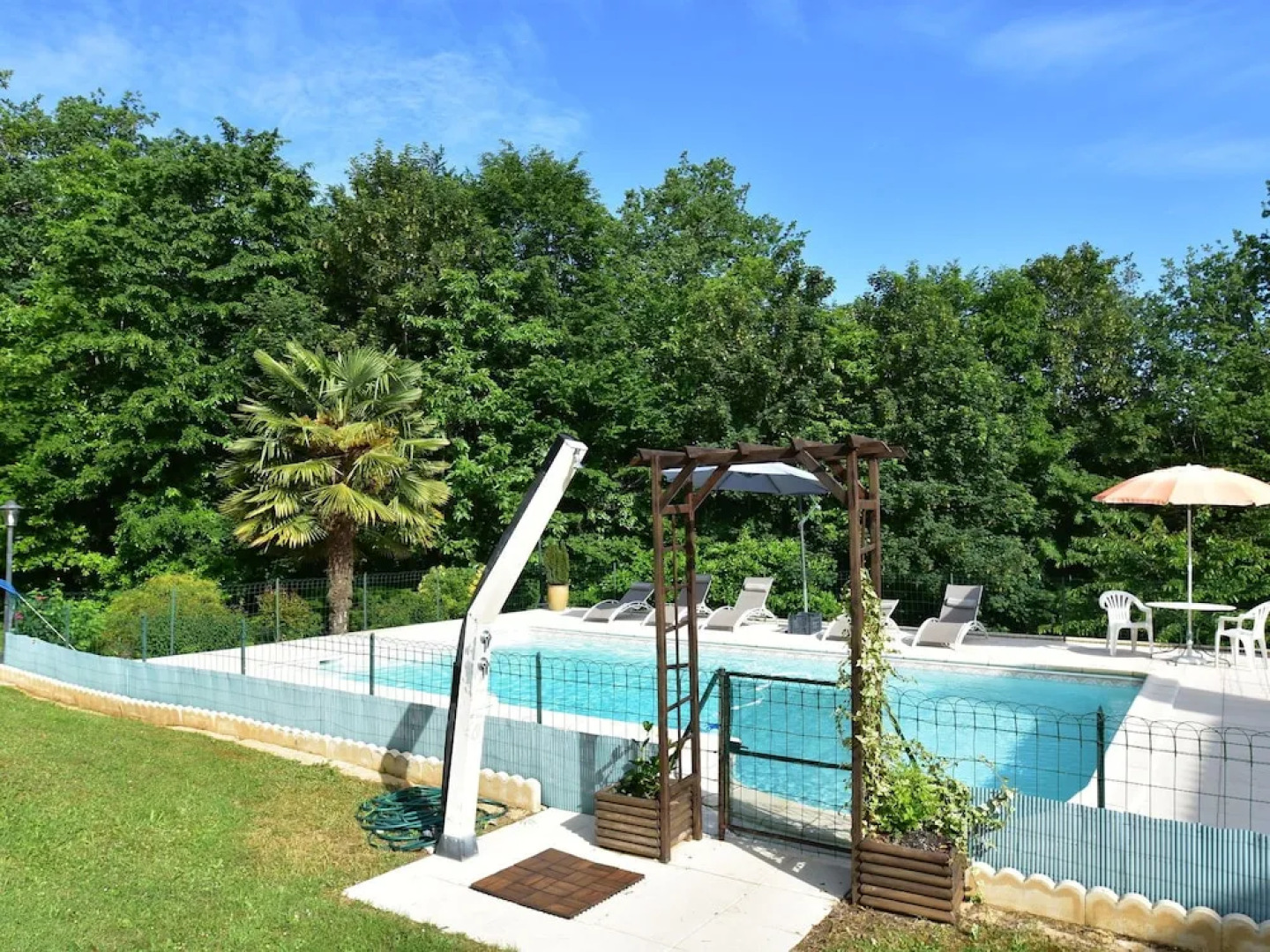 Cozy Holiday Home in Villefranche-du-périgord With Pool