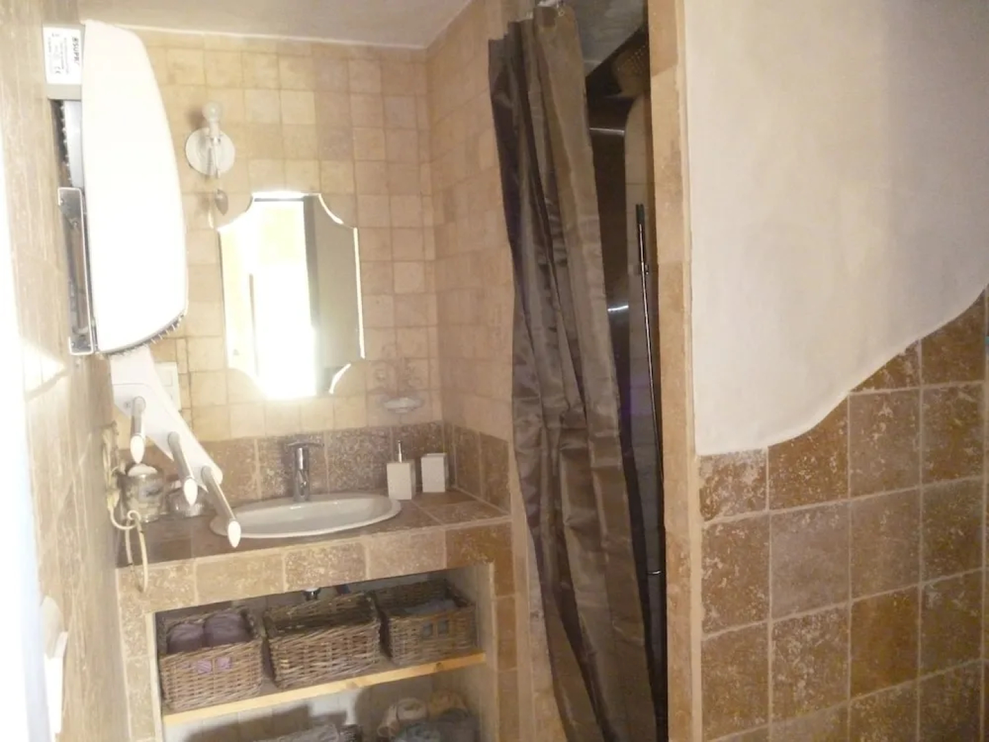 Yourte Les Bruyères de Gaschon