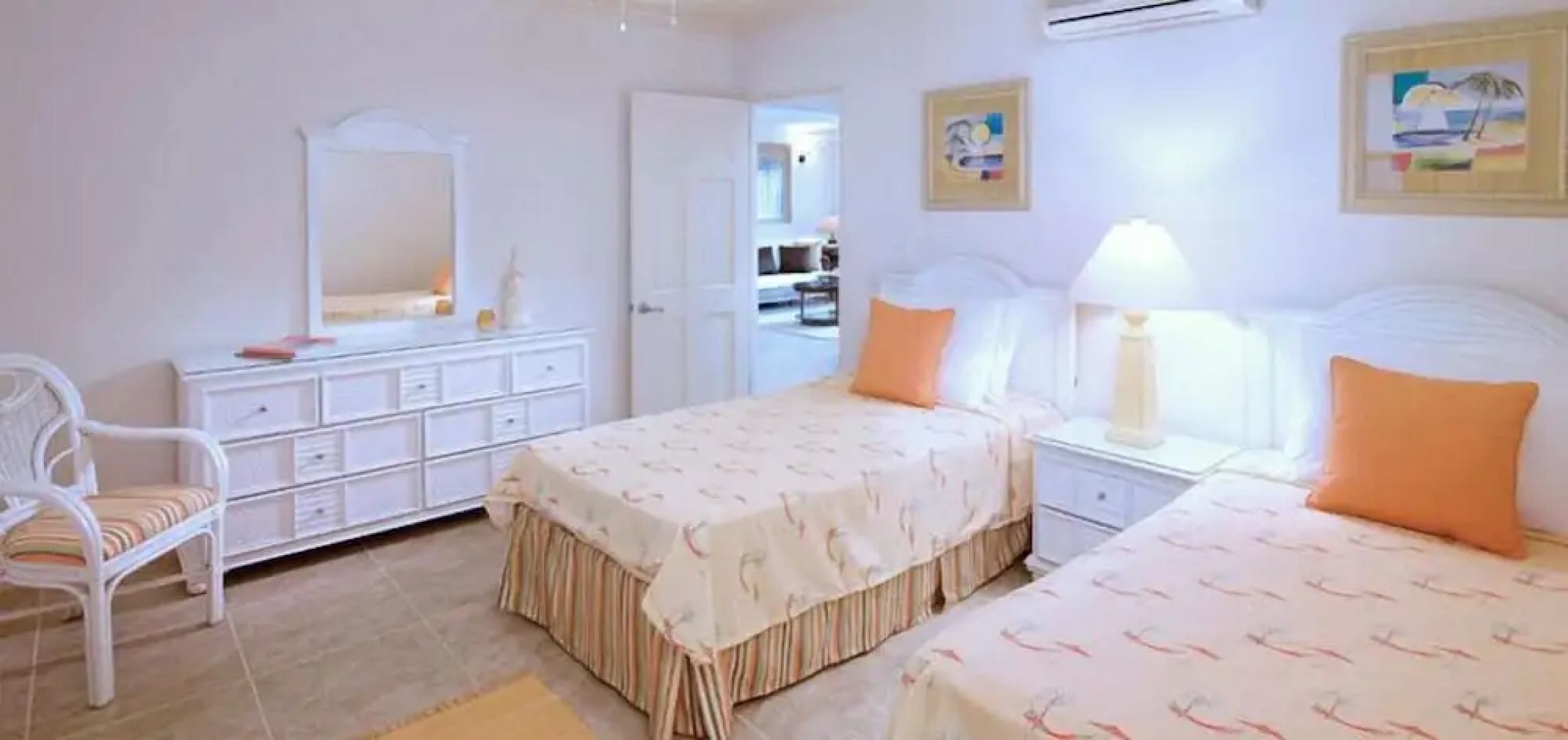 Condo Beach View 208